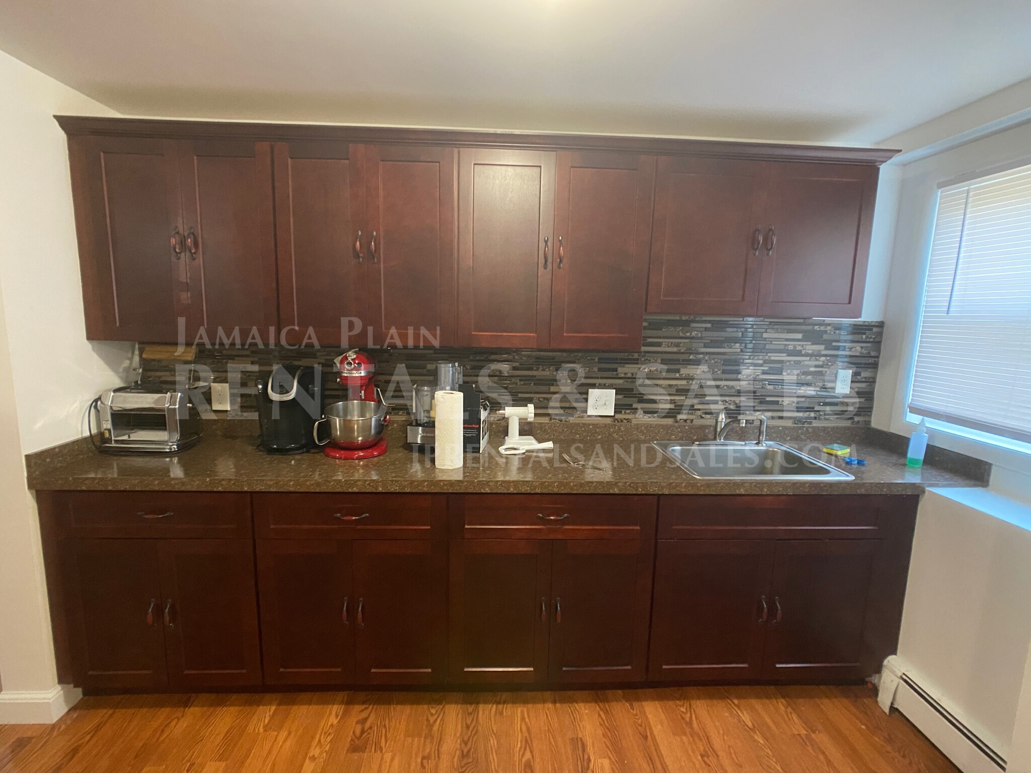 4 bed, 2.5 bath apartment for rent at 19 Norton St Unit CO, Hyde Park — photo 25 of 36