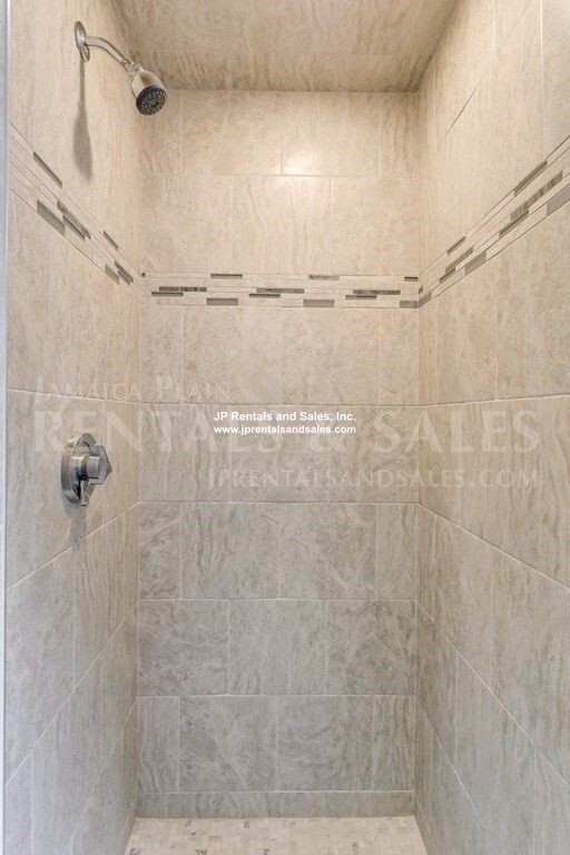 4 bed, 2.5 bath apartment for rent at 19 Norton St, Hyde Park — photo 31 of 33