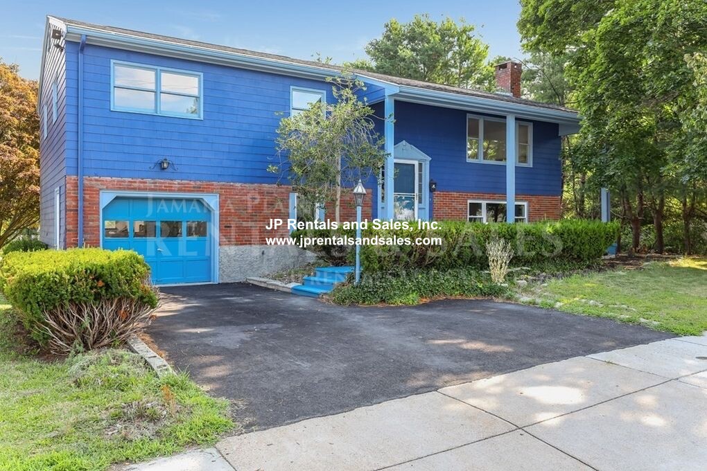 4 bed, 2.5 bath apartment for rent at 19 Norton St, Hyde Park — photo 22 of 33