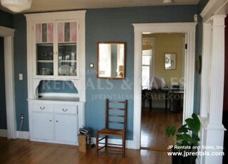 3 bed, 1 bath apartment for rent at 32 Saint Rose St Unit 3 CO, Jamaica Plain — photo 5 of 14