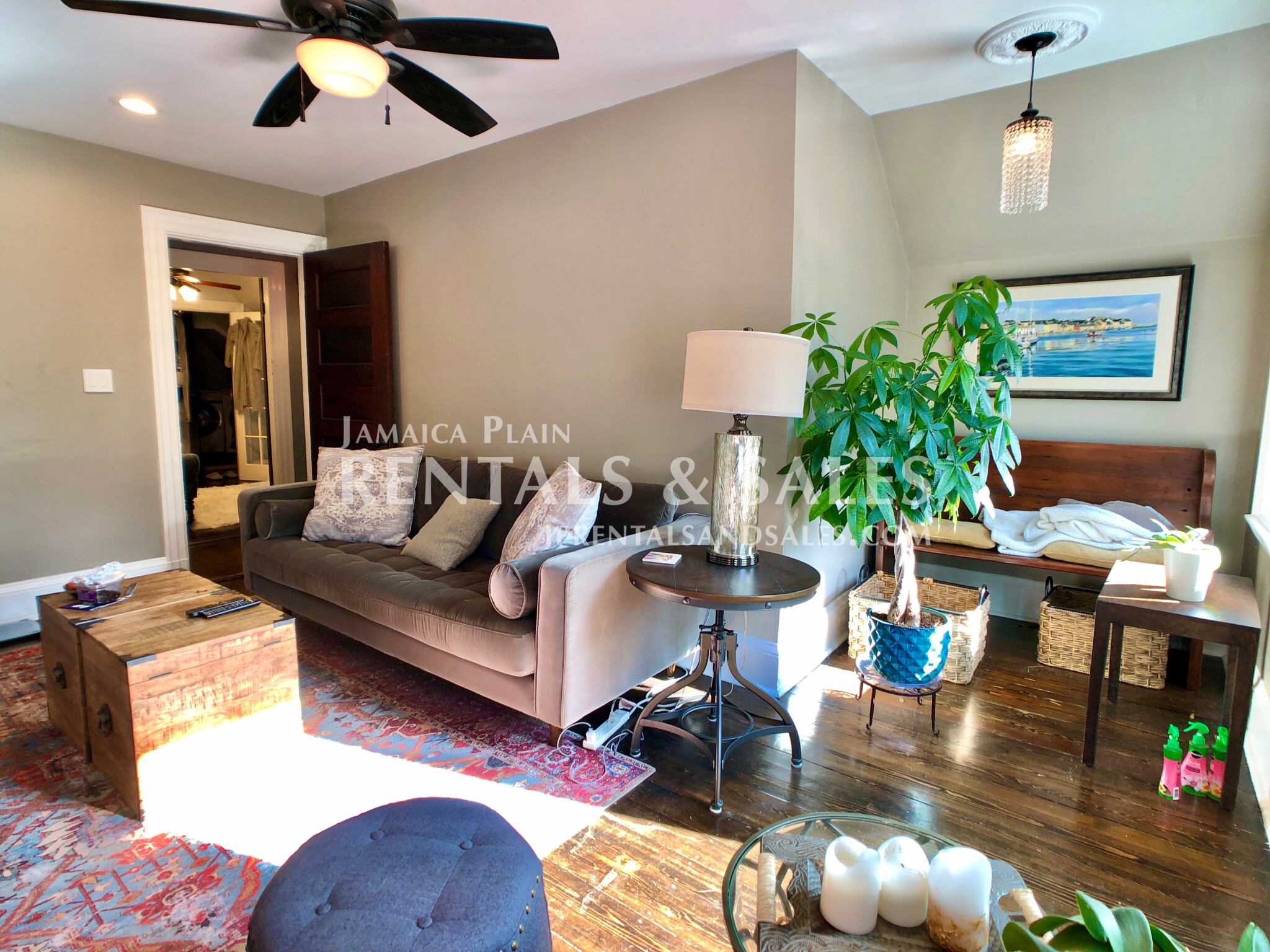 16 Oakview Ter, Jamaica Plain