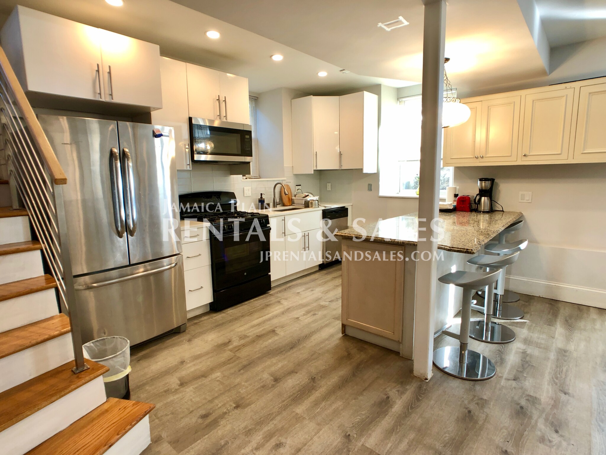 5 bed, 3.5 bath apartment for rent at 2 Buckley Ave Unit 1 CO, Jamaica Plain — photo 2 of 23
