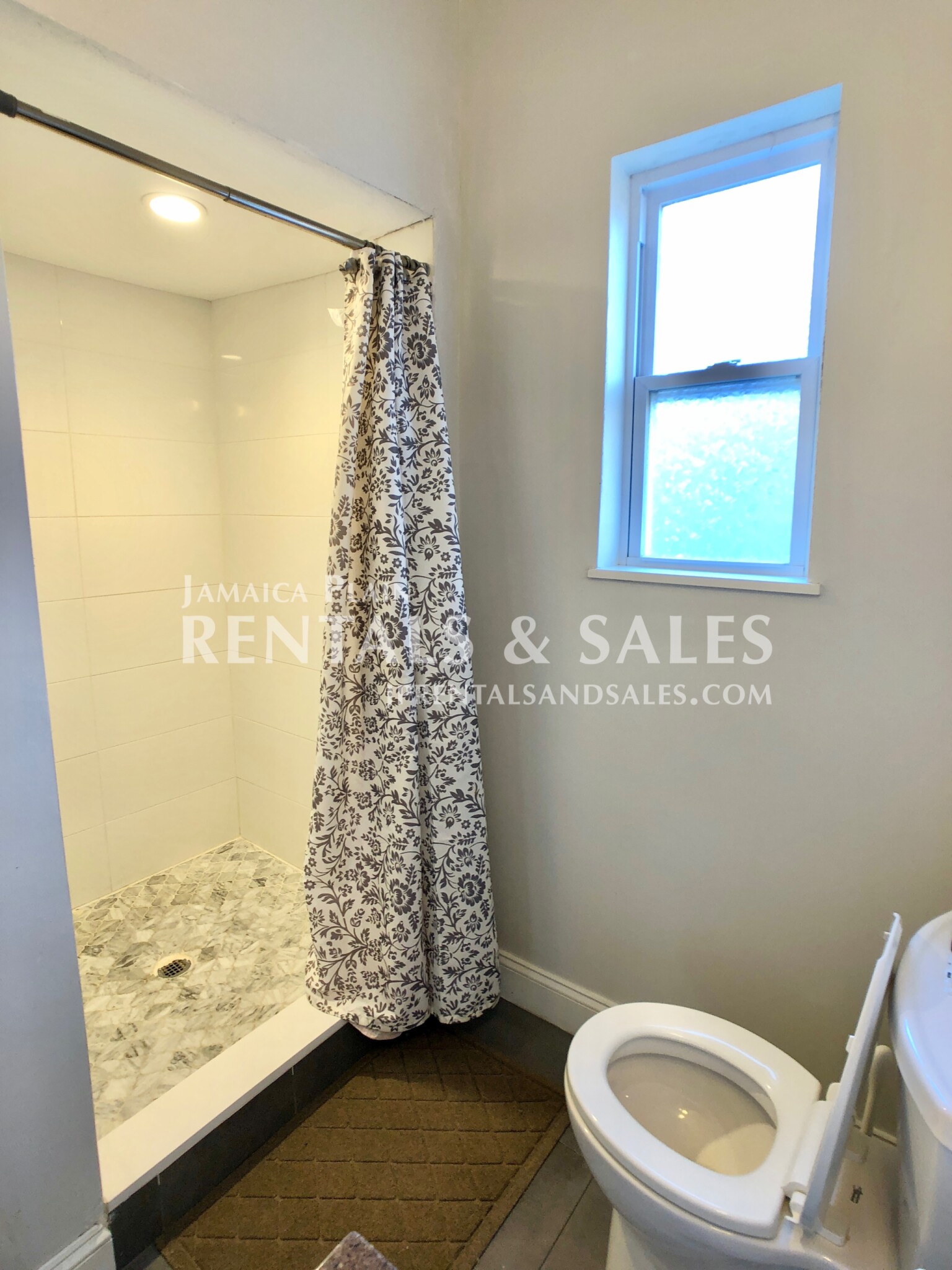 5 bed, 3.5 bath apartment for rent at 2 Buckley Ave Unit 1 CO, Jamaica Plain — photo 17 of 23
