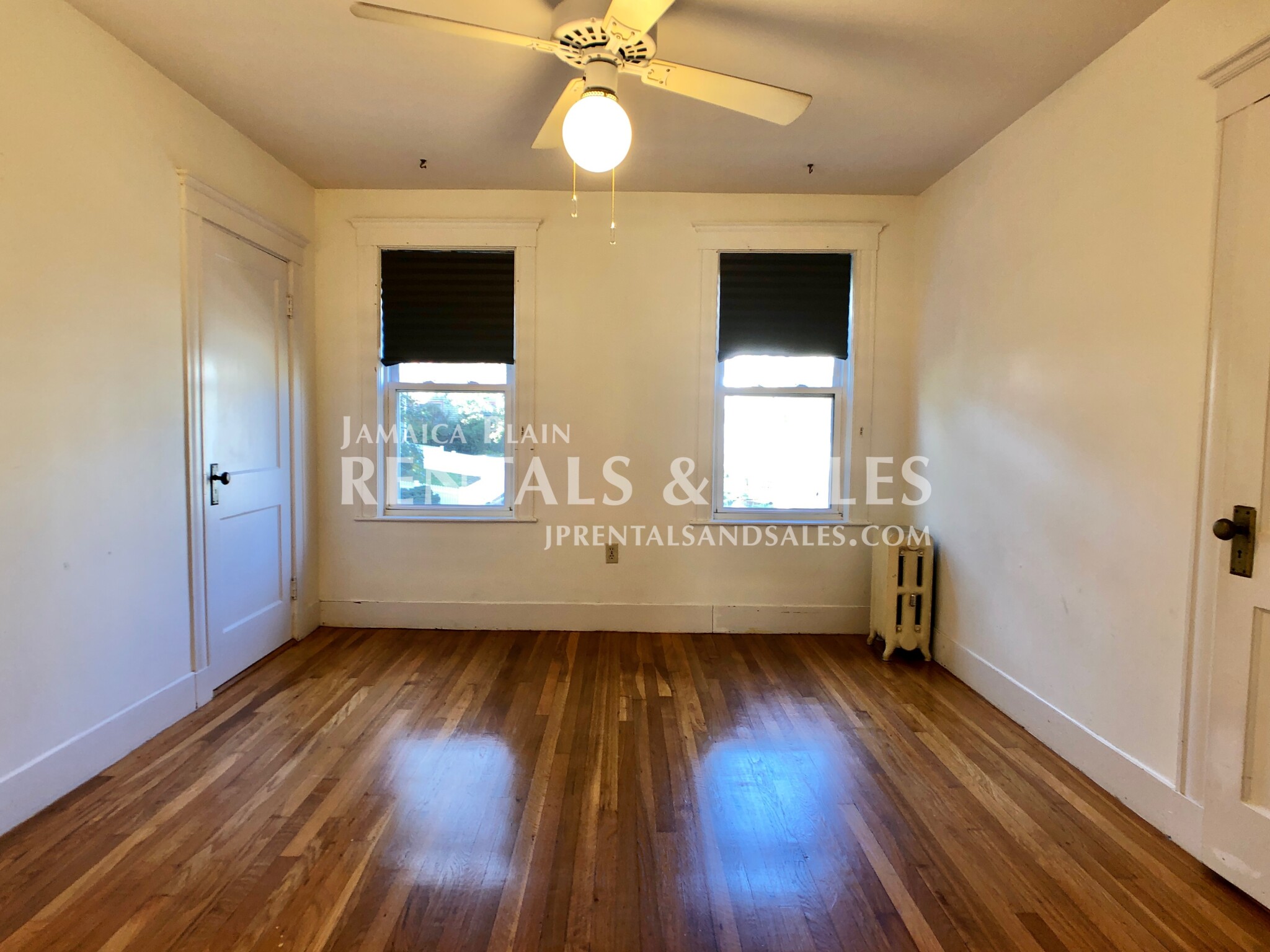 32 Saint Rose St, Jamaica Plain