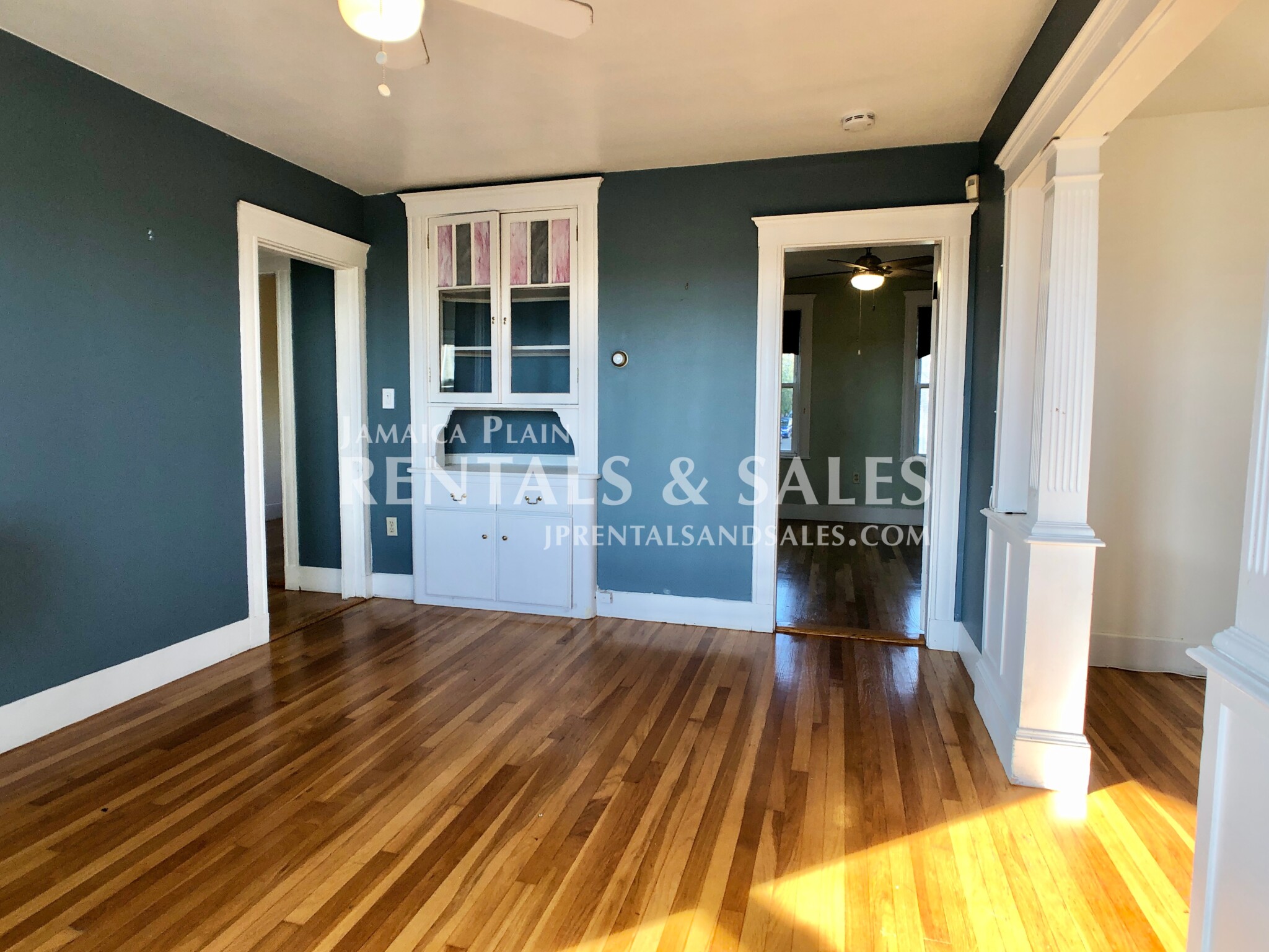 32 Saint Rose St, Jamaica Plain