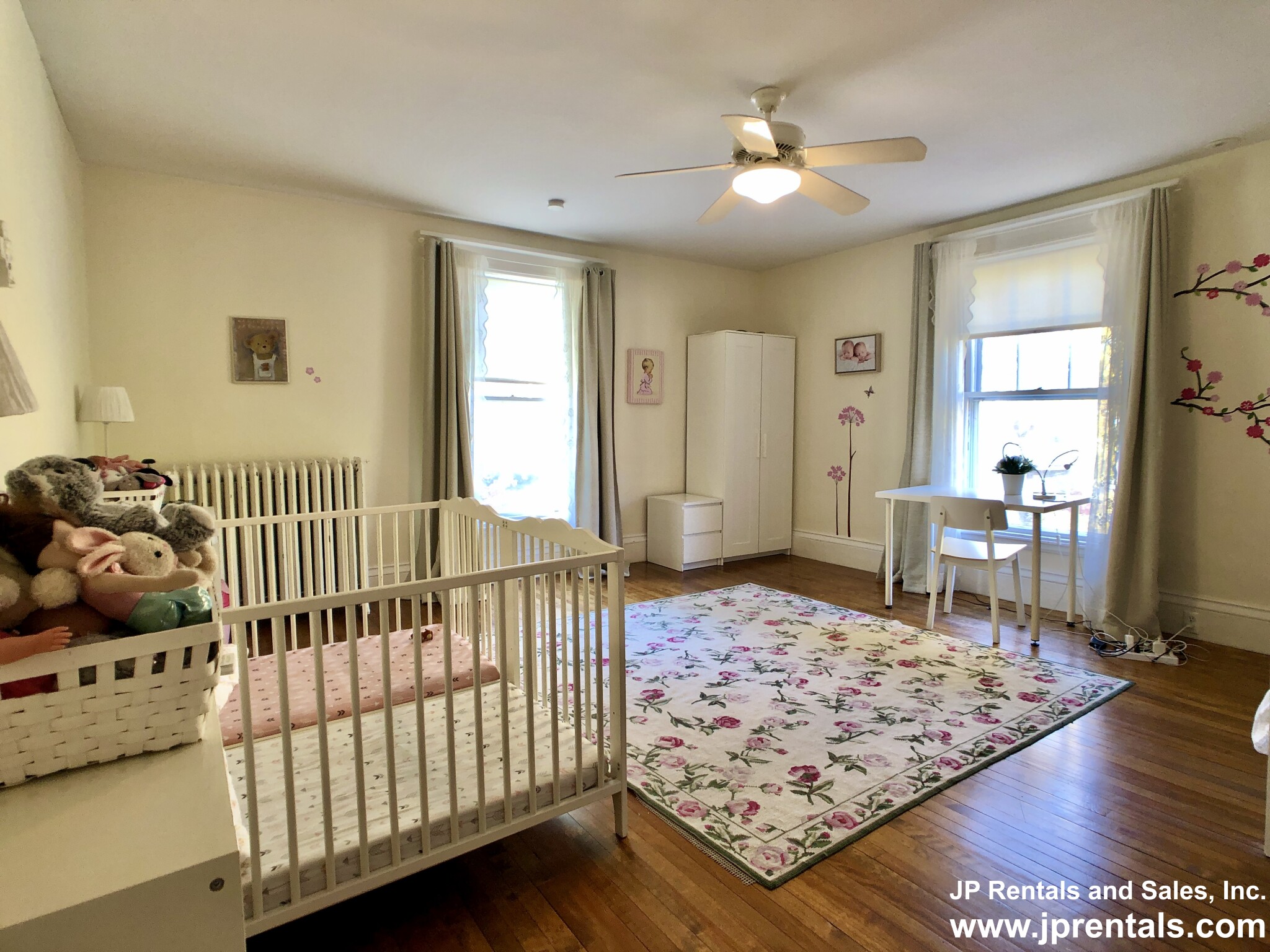4 bed, 3.5 bath apartment for rent at 49 Pond St Unit 1 CO, Jamaica Plain — photo 19 of 36