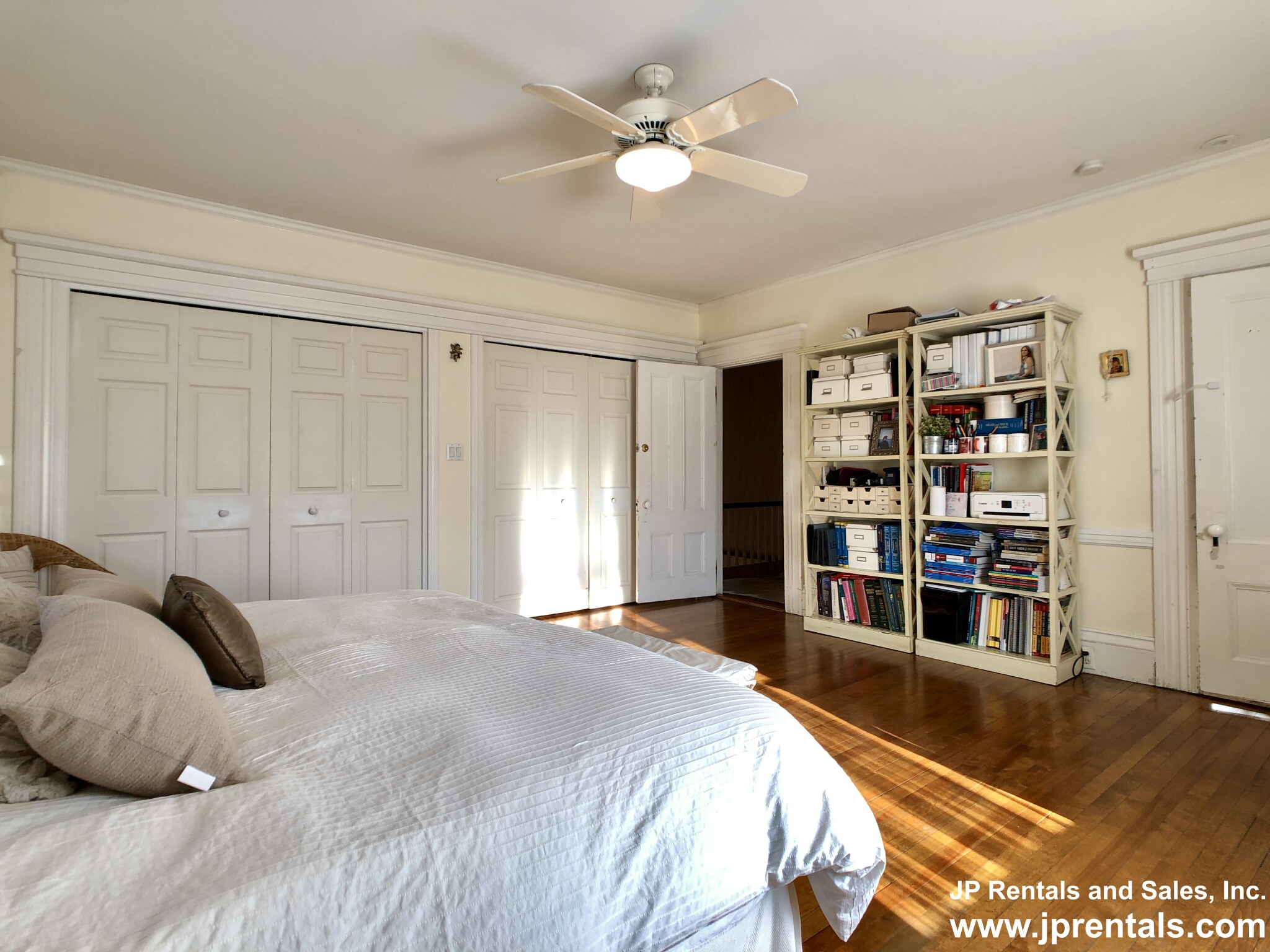 4 bed, 3.5 bath apartment for rent at 49 Pond St Unit 1 CO, Jamaica Plain — photo 23 of 36