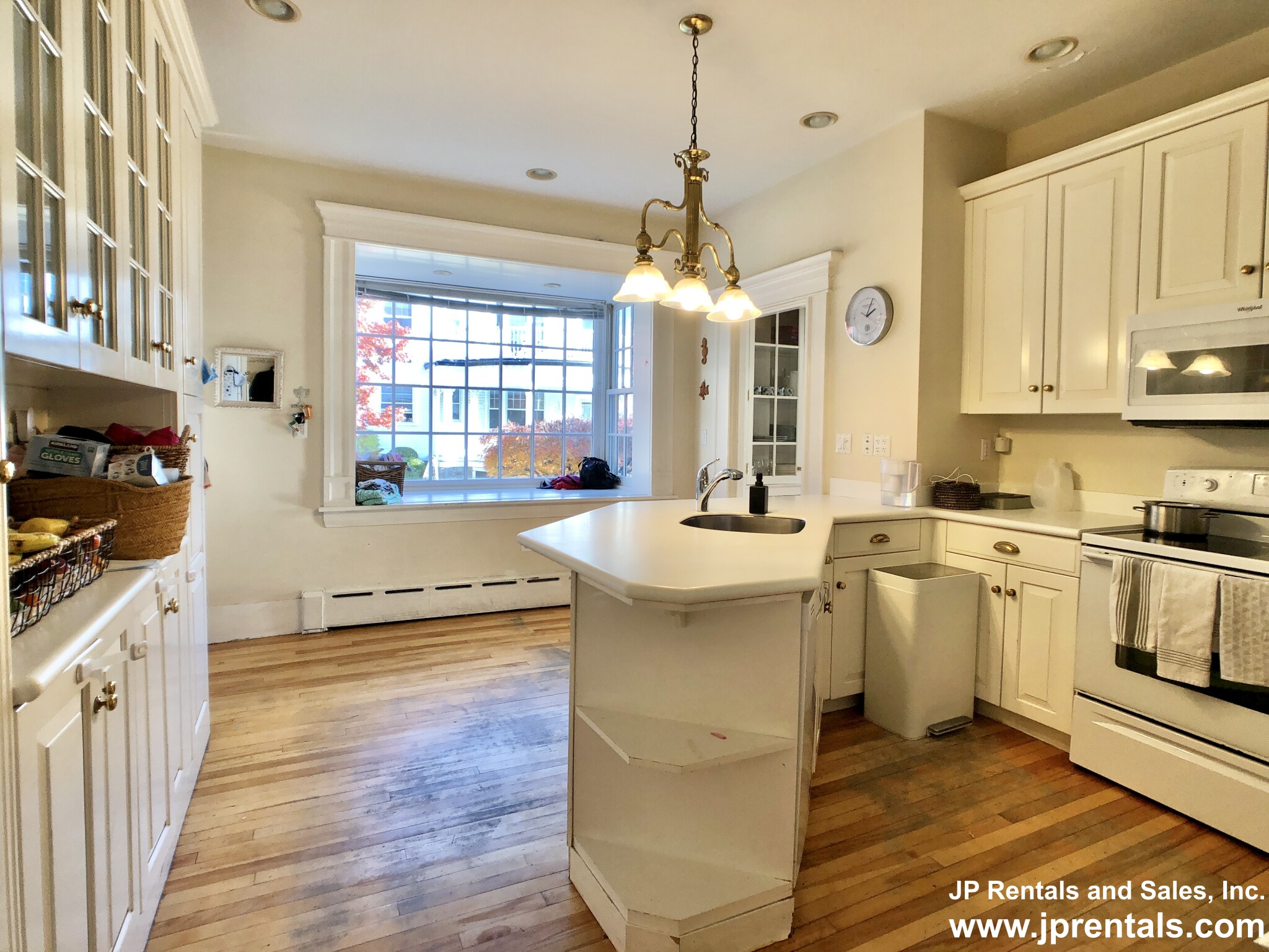 4 bed, 3.5 bath apartment for rent at 49 Pond St Unit 1 CO, Jamaica Plain — photo 12 of 36