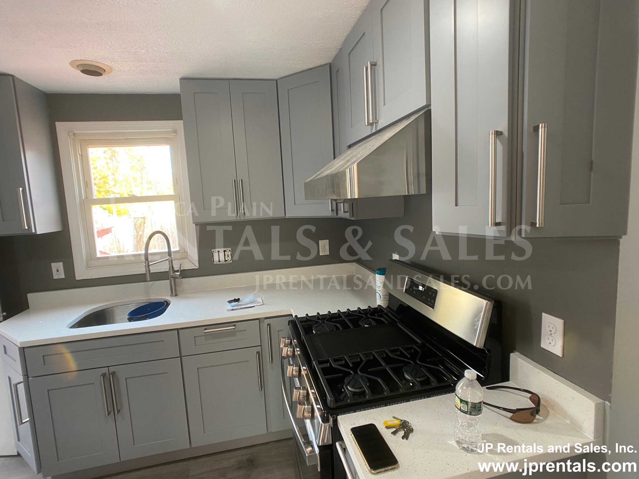 4 bed, 2.5 bath apartment for rent at 106 Montebello Rd, Jamaica Plain