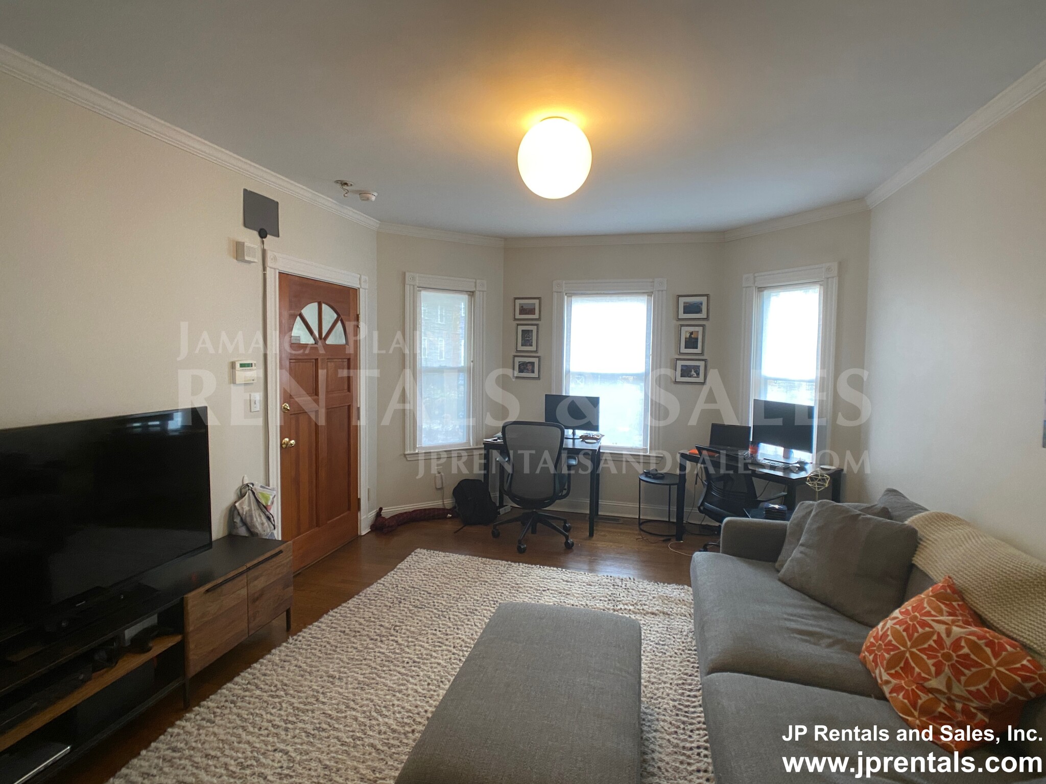 2 bed, 1 bath apartment for rent at 47 Sedgwick St Unit 1, Jamaica Plain — photo 10 of 18