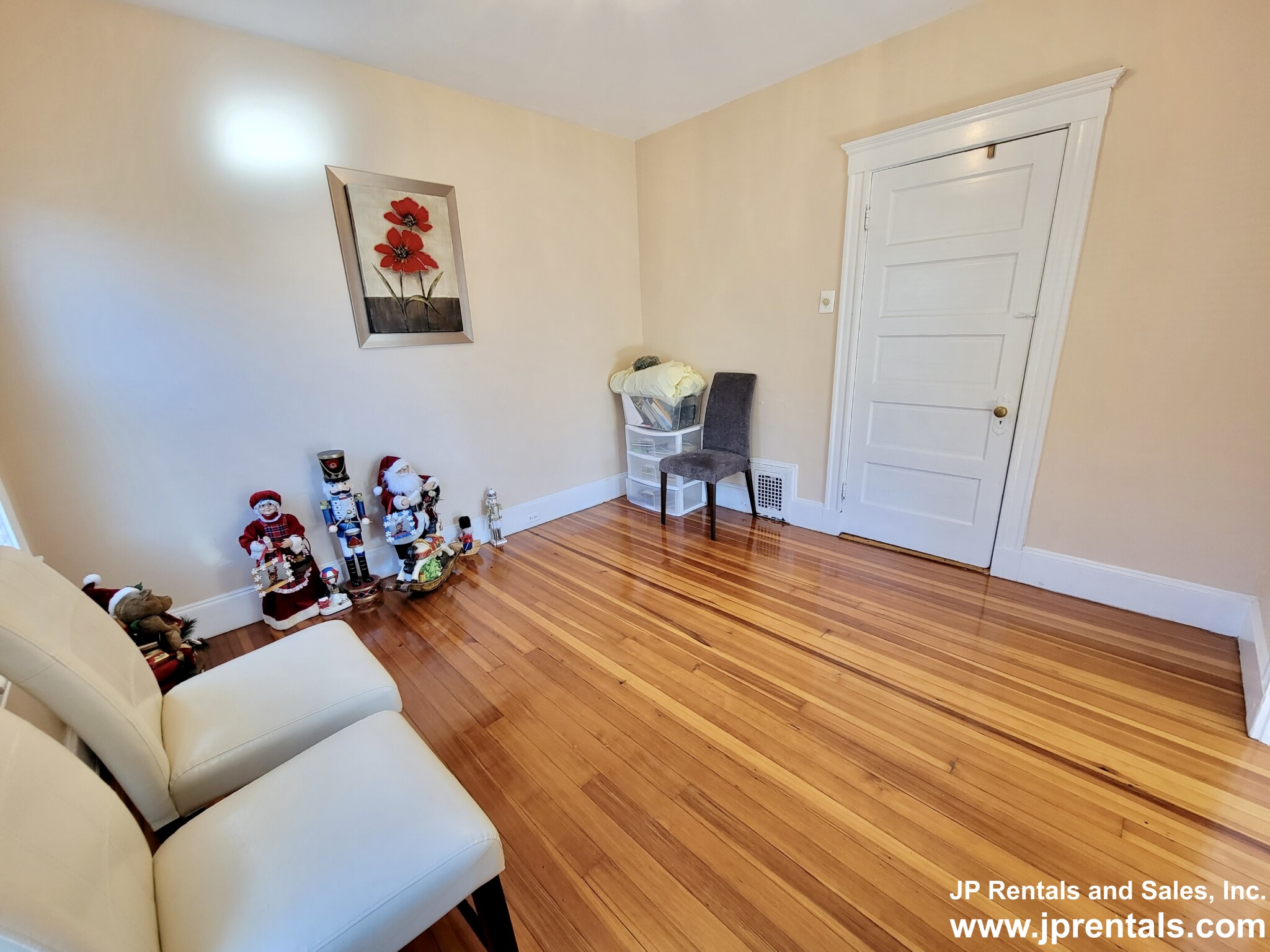 3 bed, 1 bath apartment for rent at 253 Belgrade Ave Unit 2, Roslindale — photo 13 of 13