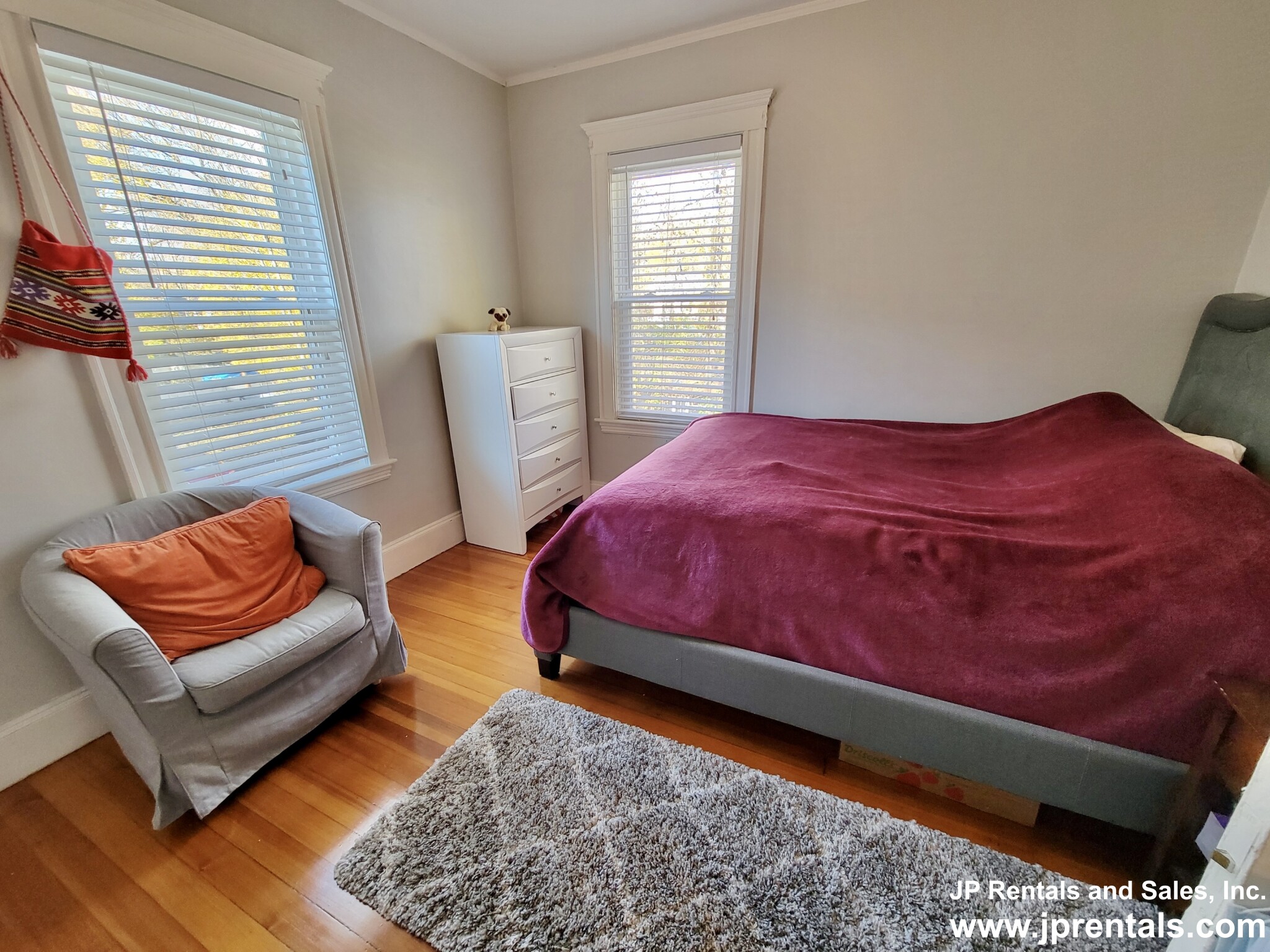 3 bed, 1 bath apartment for rent at 253 Belgrade Ave Unit 2, Roslindale — photo 11 of 13