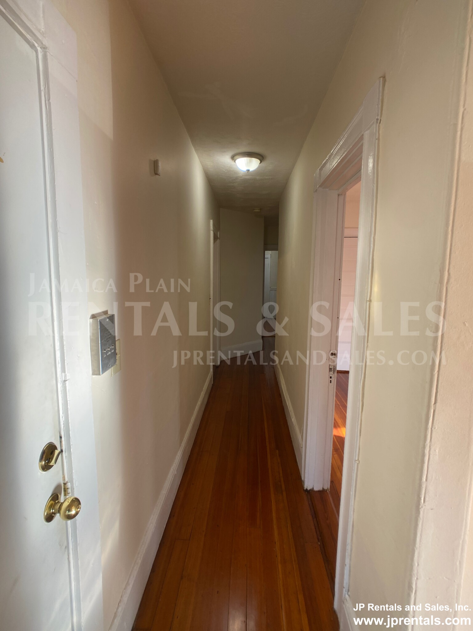 105 School St, Jamaica Plain