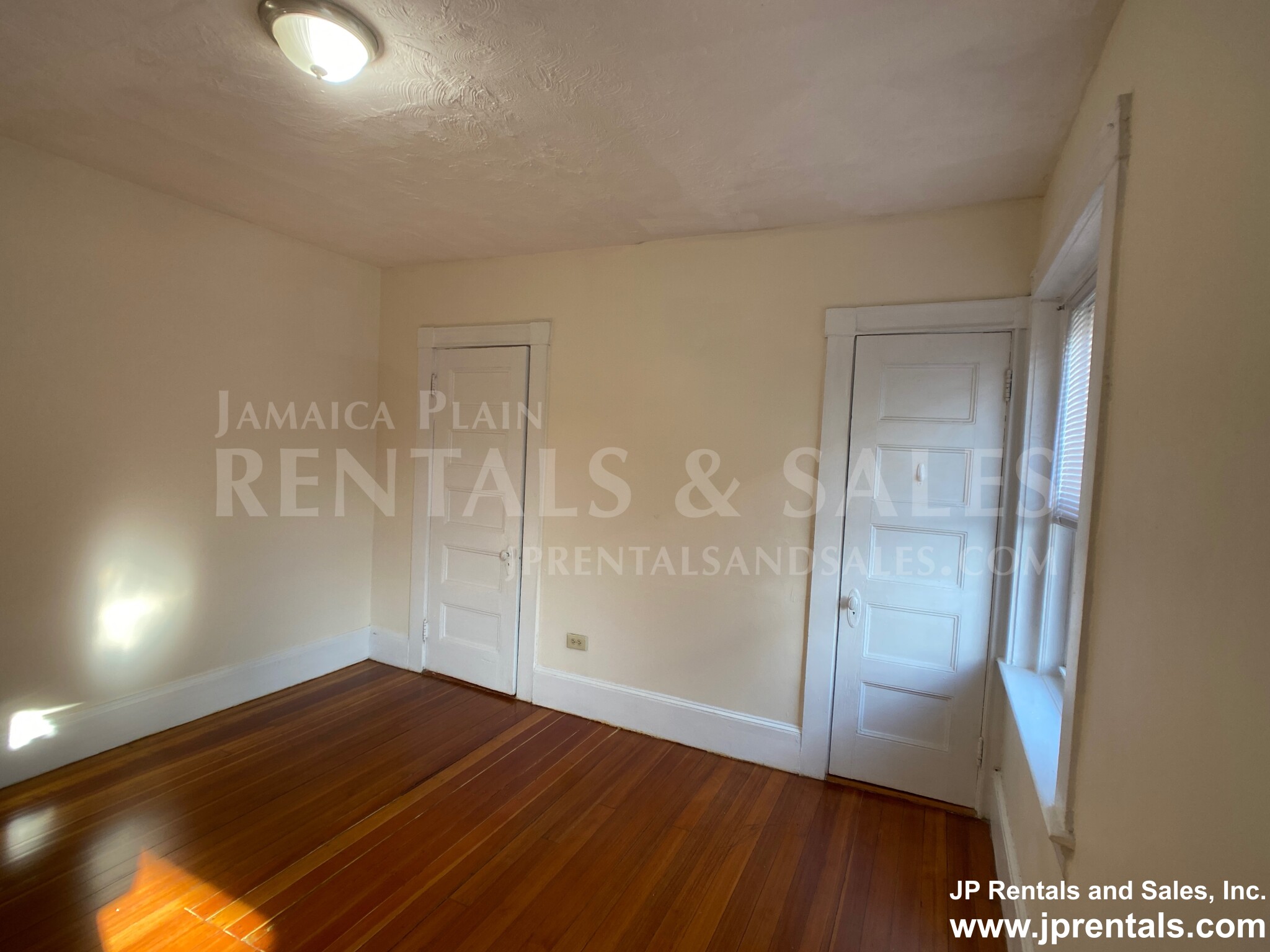 105 School St, Jamaica Plain