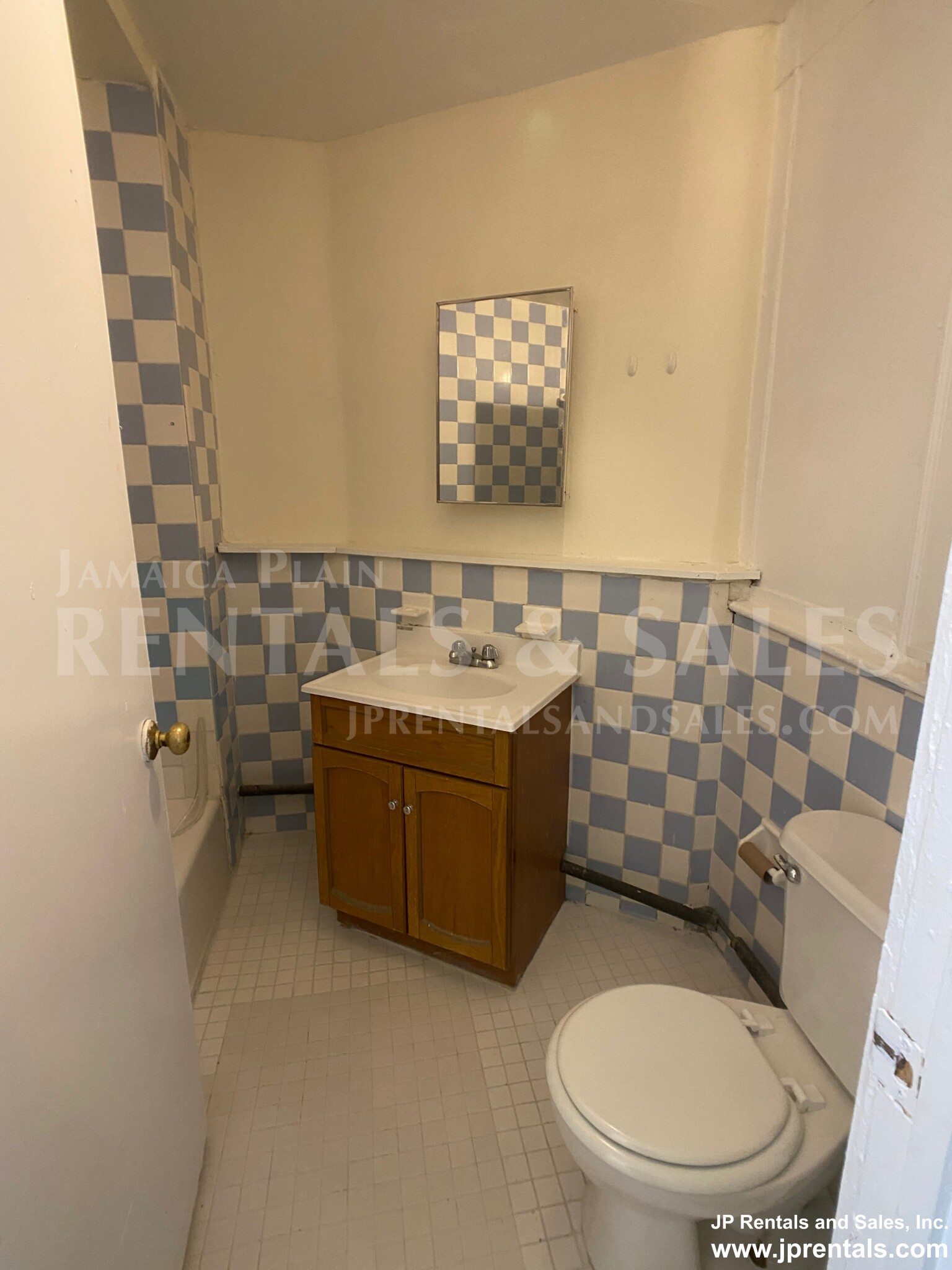 105 School St, Jamaica Plain