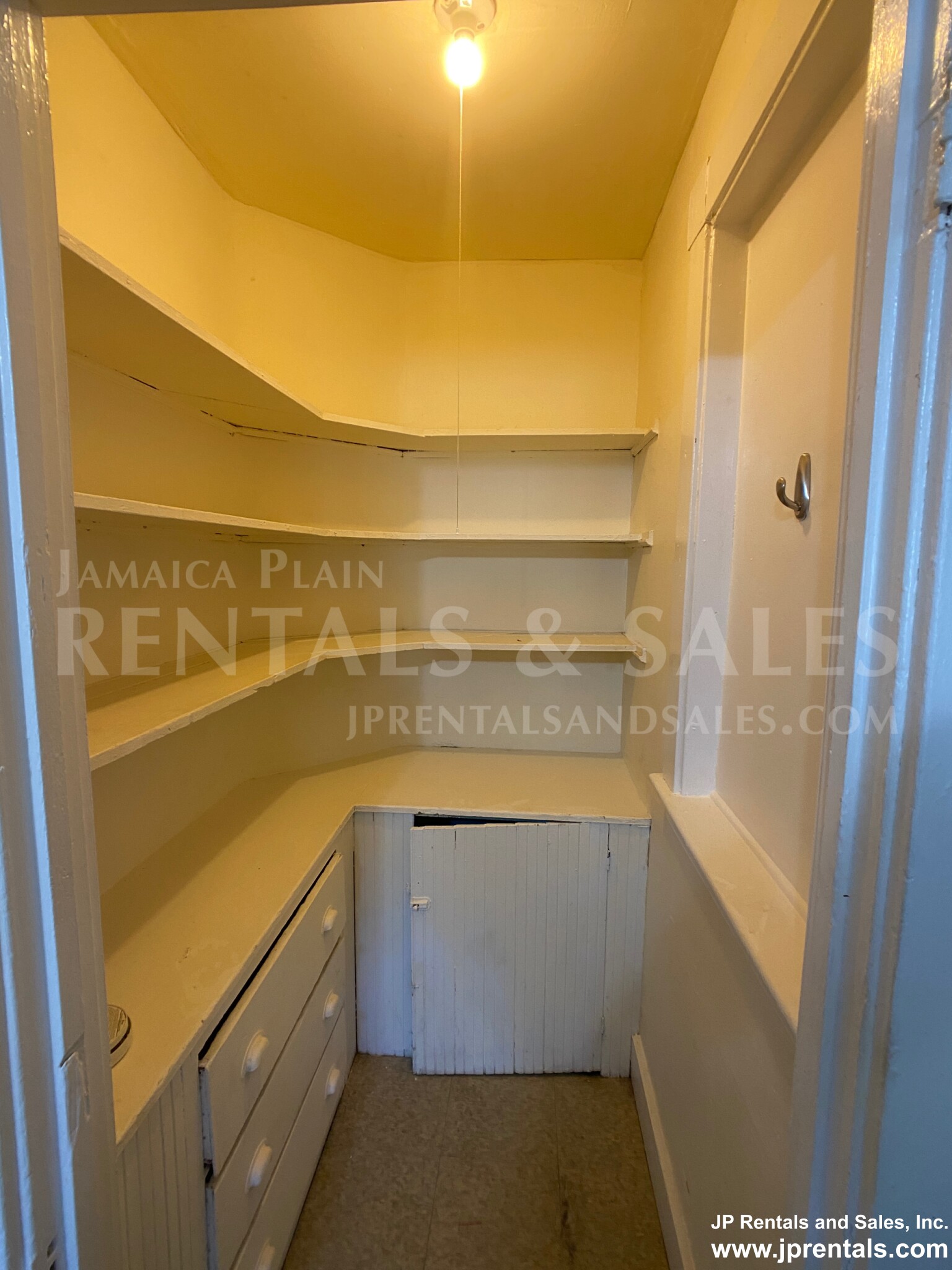 105 School St, Jamaica Plain