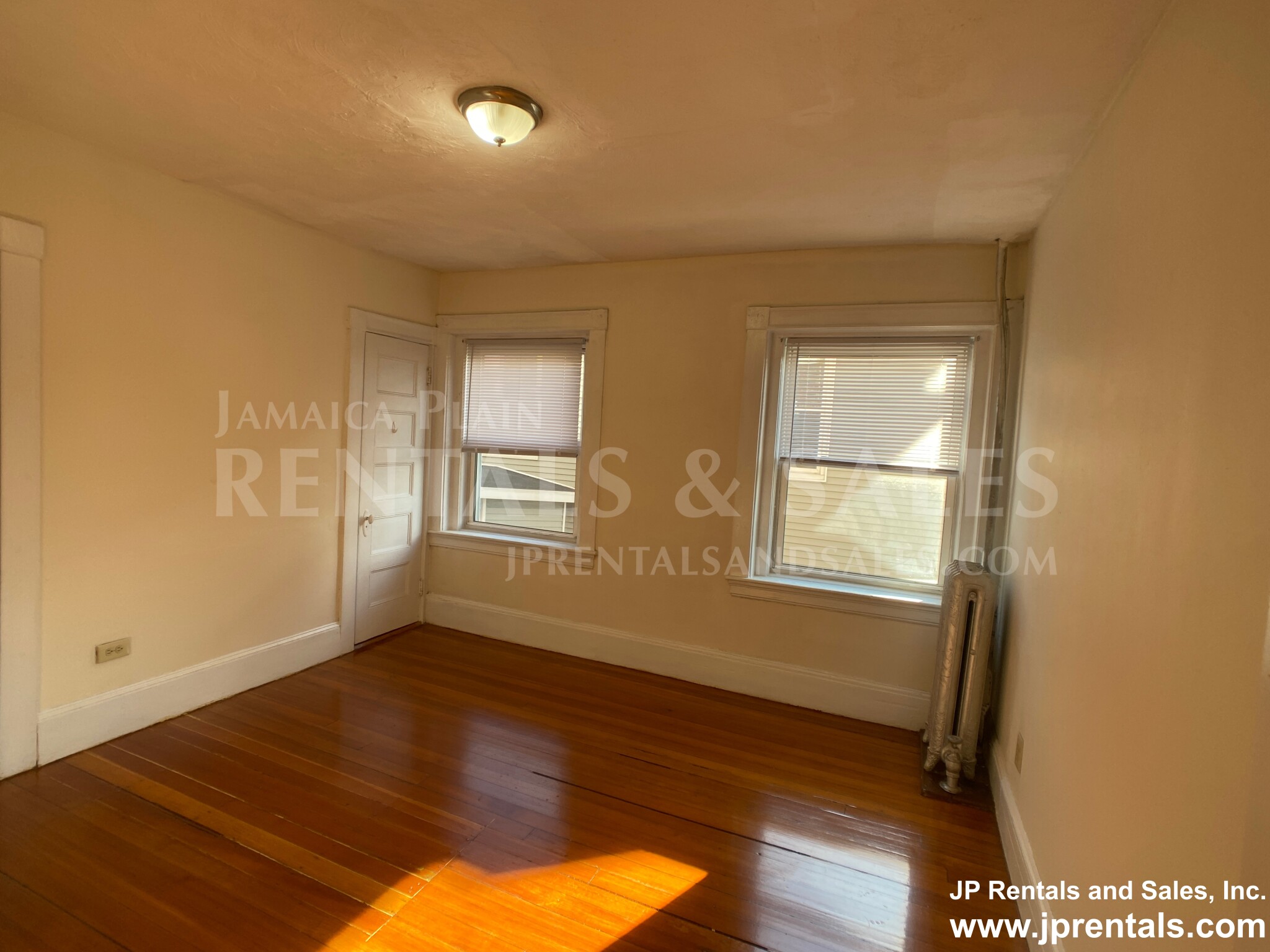 105 School St, Jamaica Plain