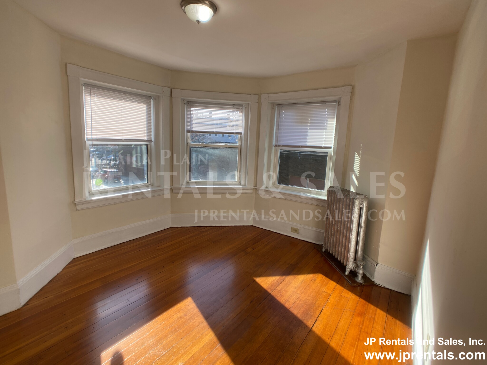 105 School St, Jamaica Plain