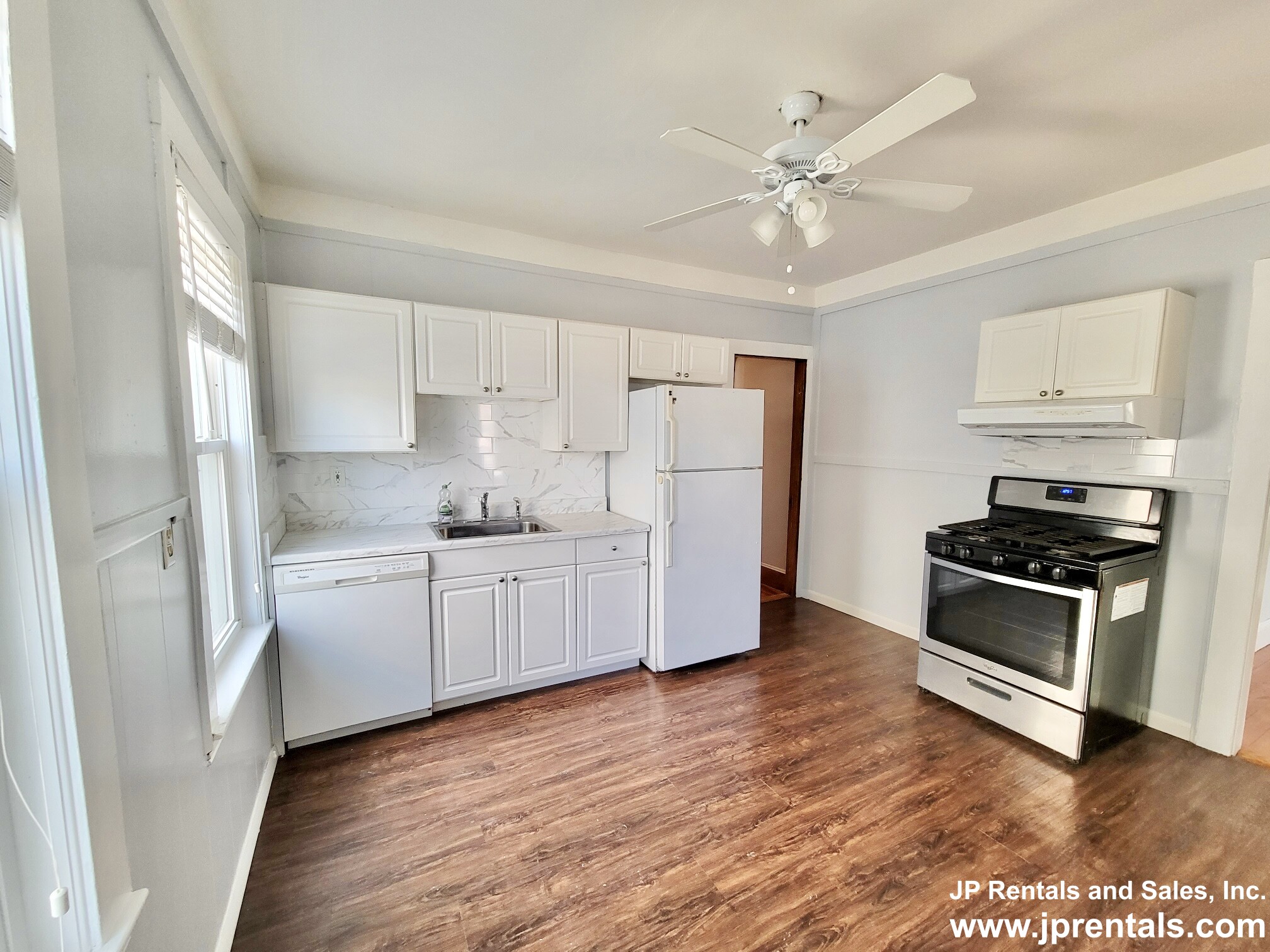 3 bed, 1 bath apartment for rent at 253 Belgrade Ave Unit 2, Roslindale