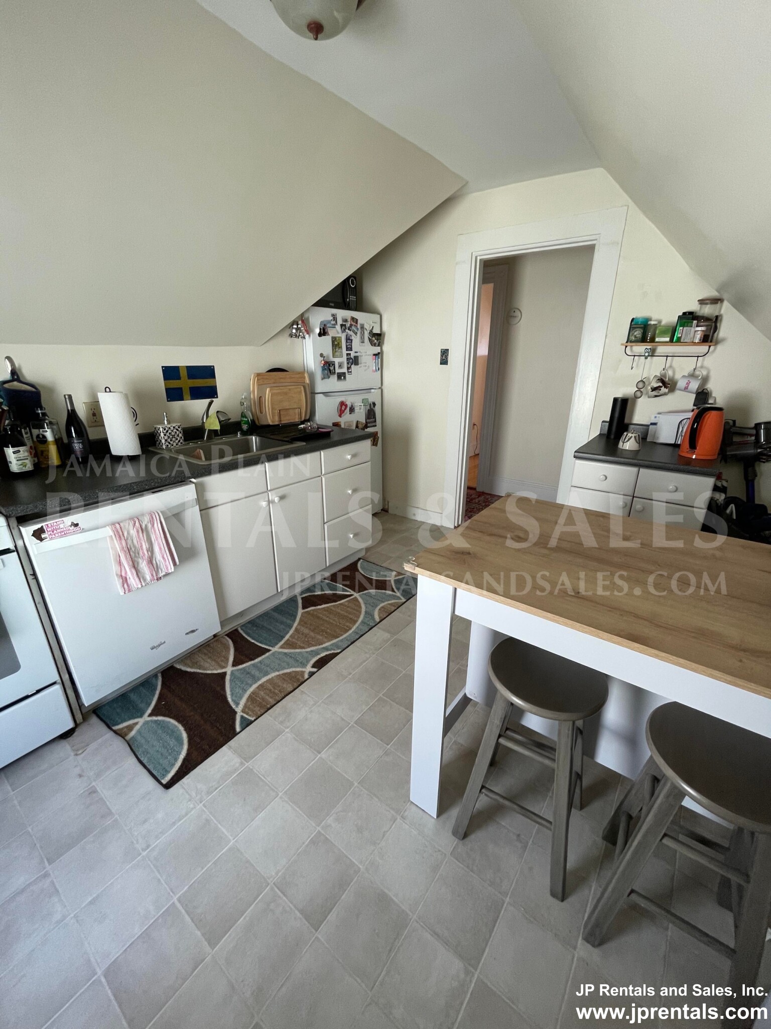 5 Wenham, Jamaica Plain