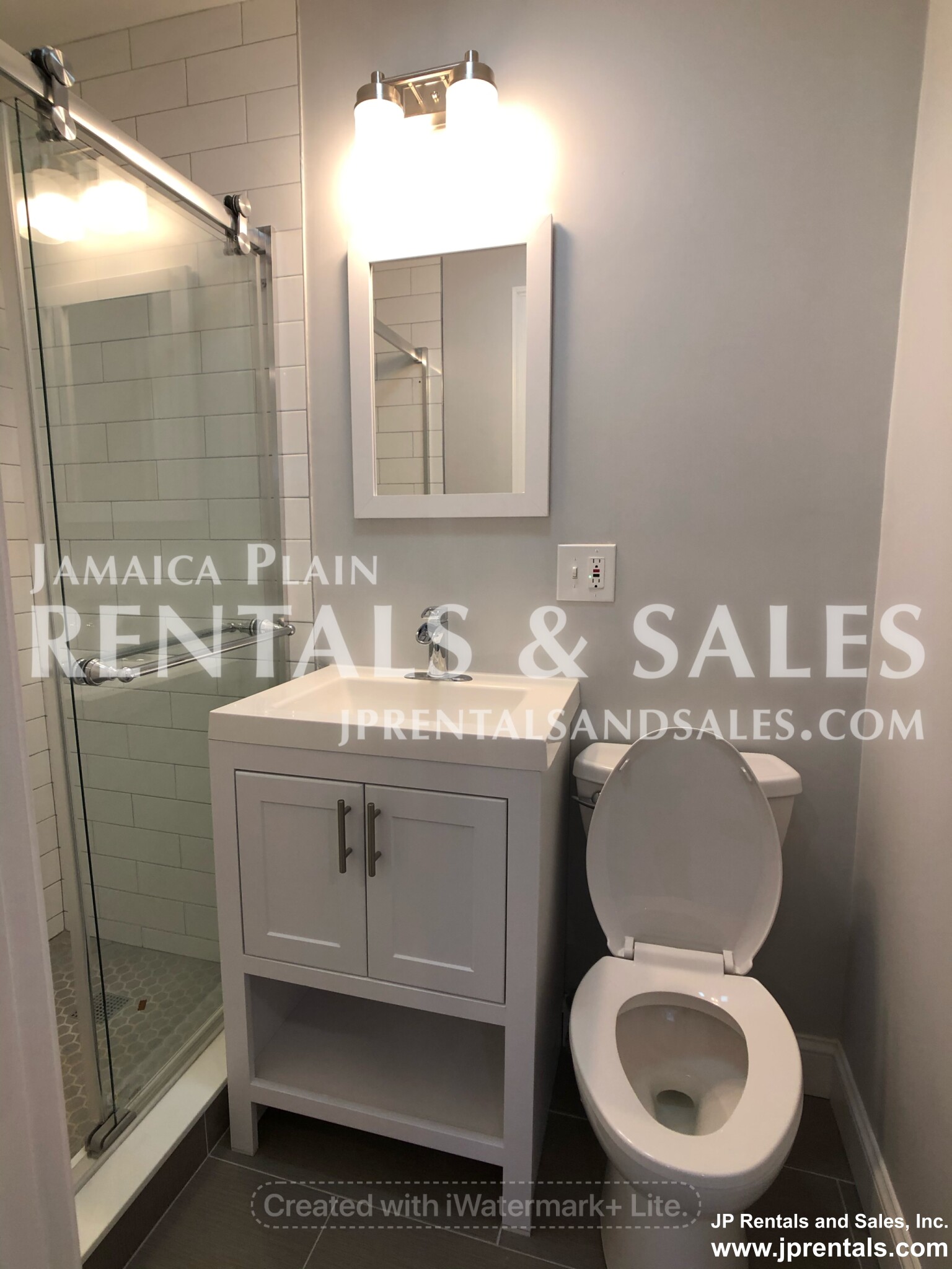 48 Green St, Jamaica Plain