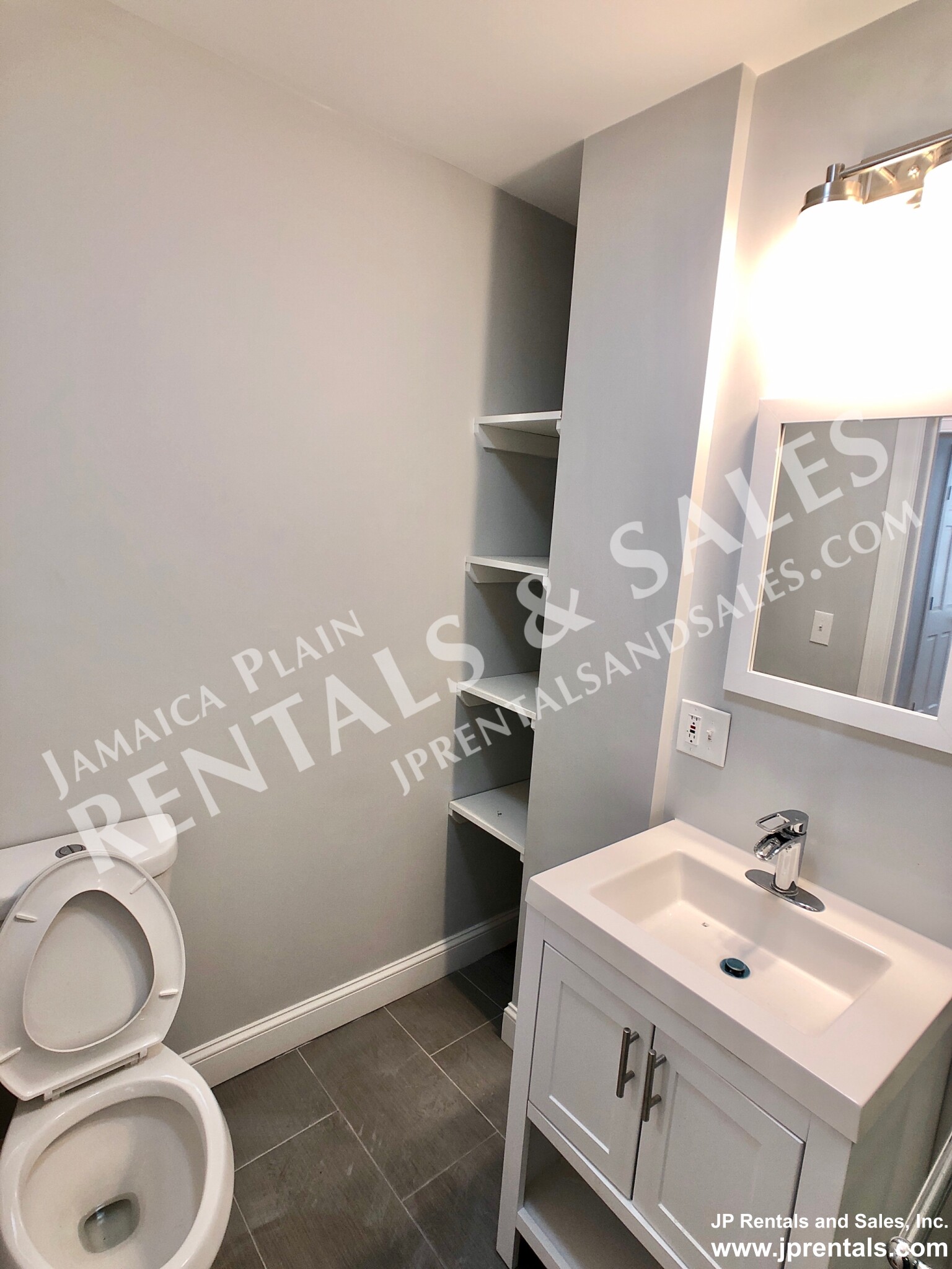 48 Green St, Jamaica Plain