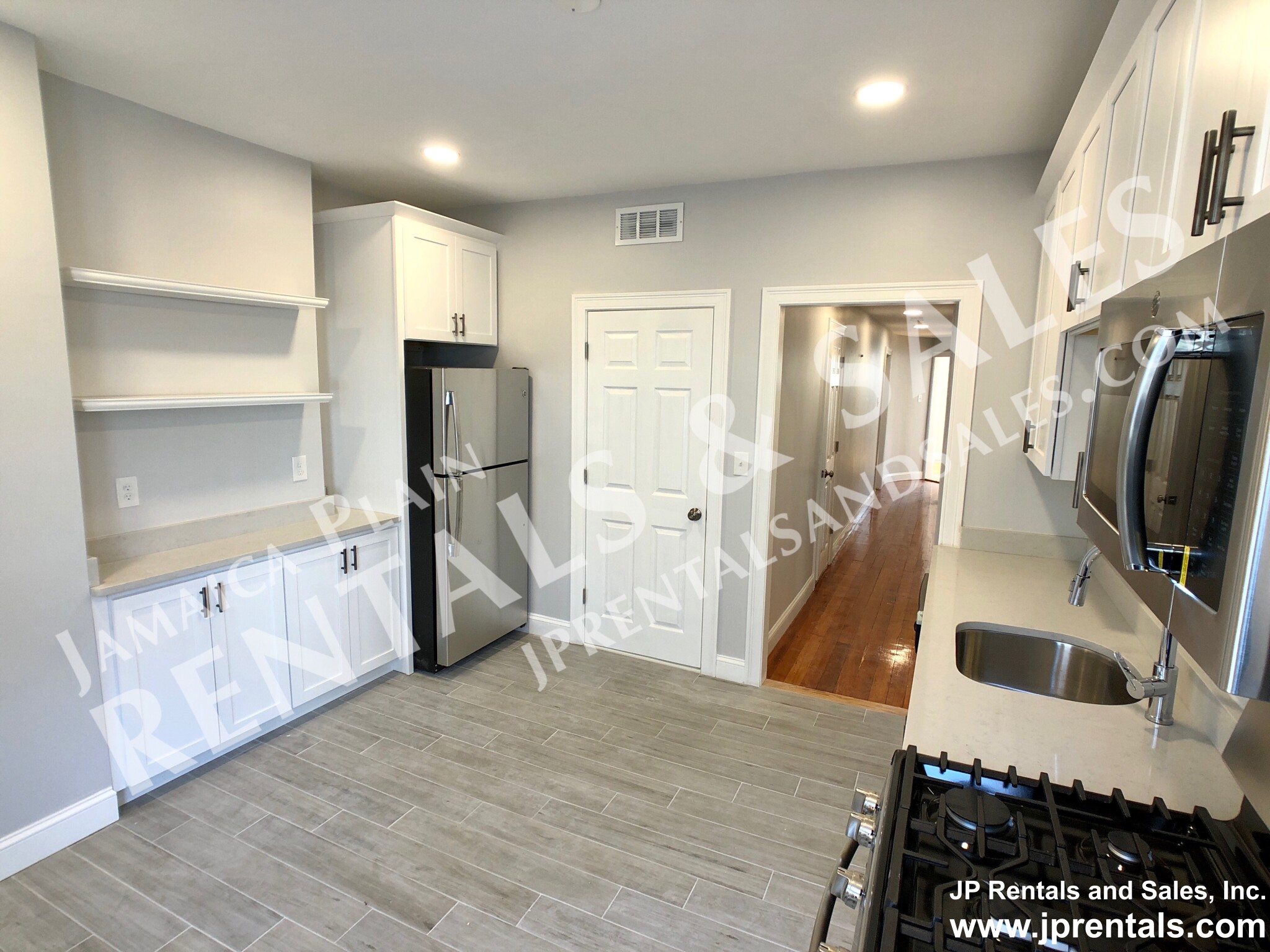 48 Green St, Jamaica Plain