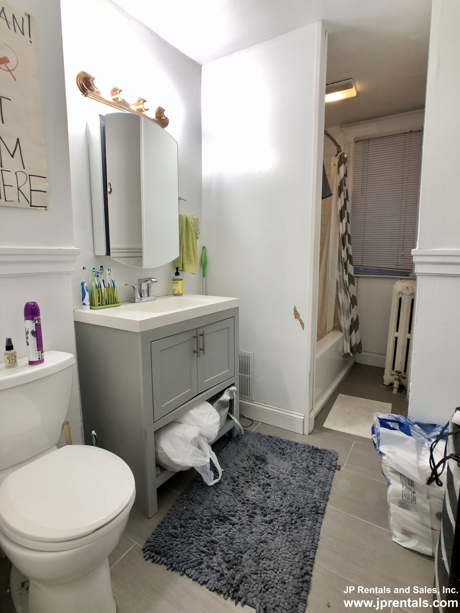 25 Forest Hills St, Jamaica Plain