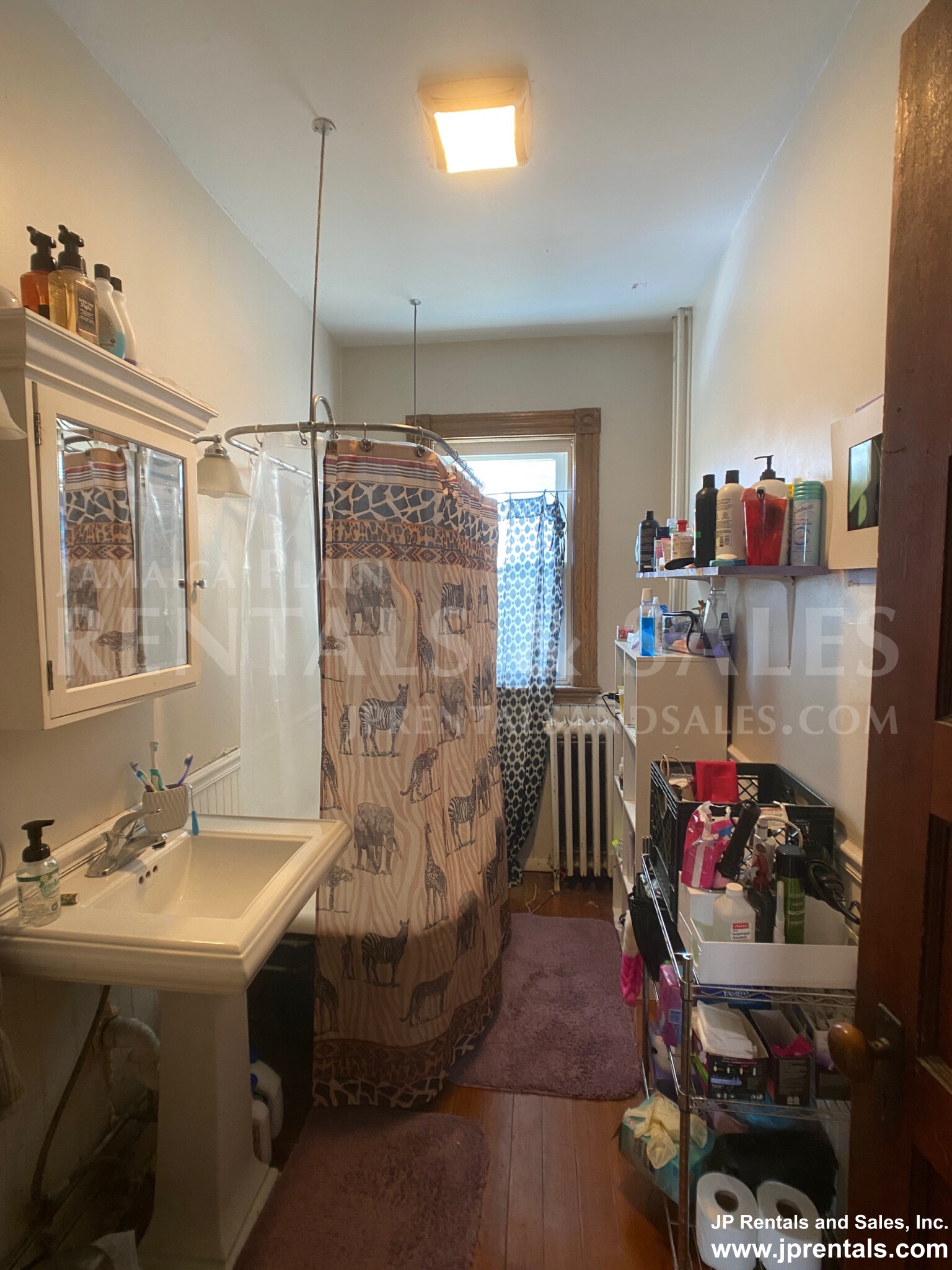 40 Weld Hill St, Jamaica Plain