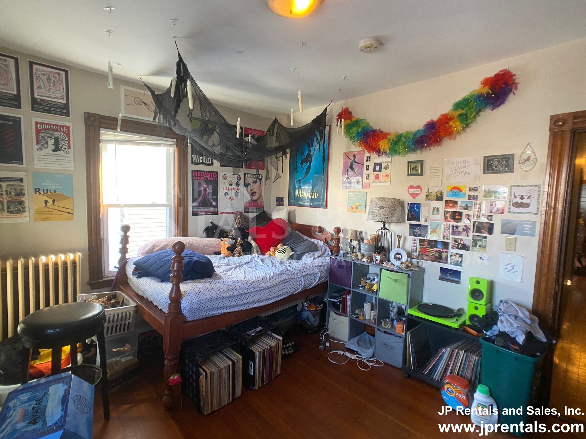 40 Weld Hill St, Jamaica Plain