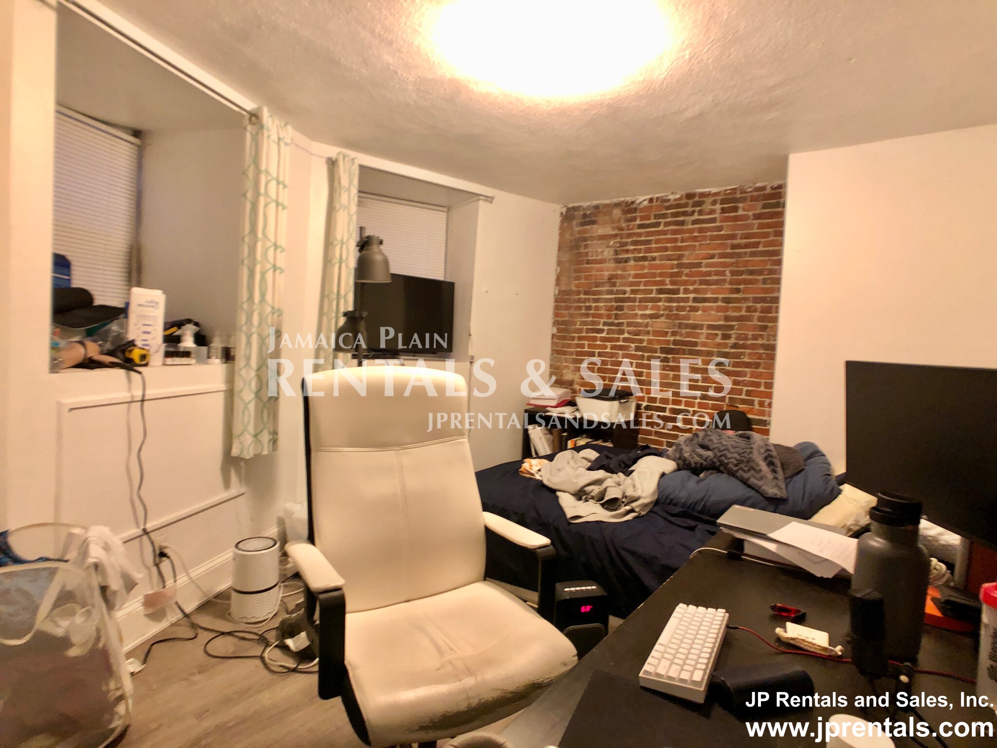 669 Massachusetts Ave, Boston
