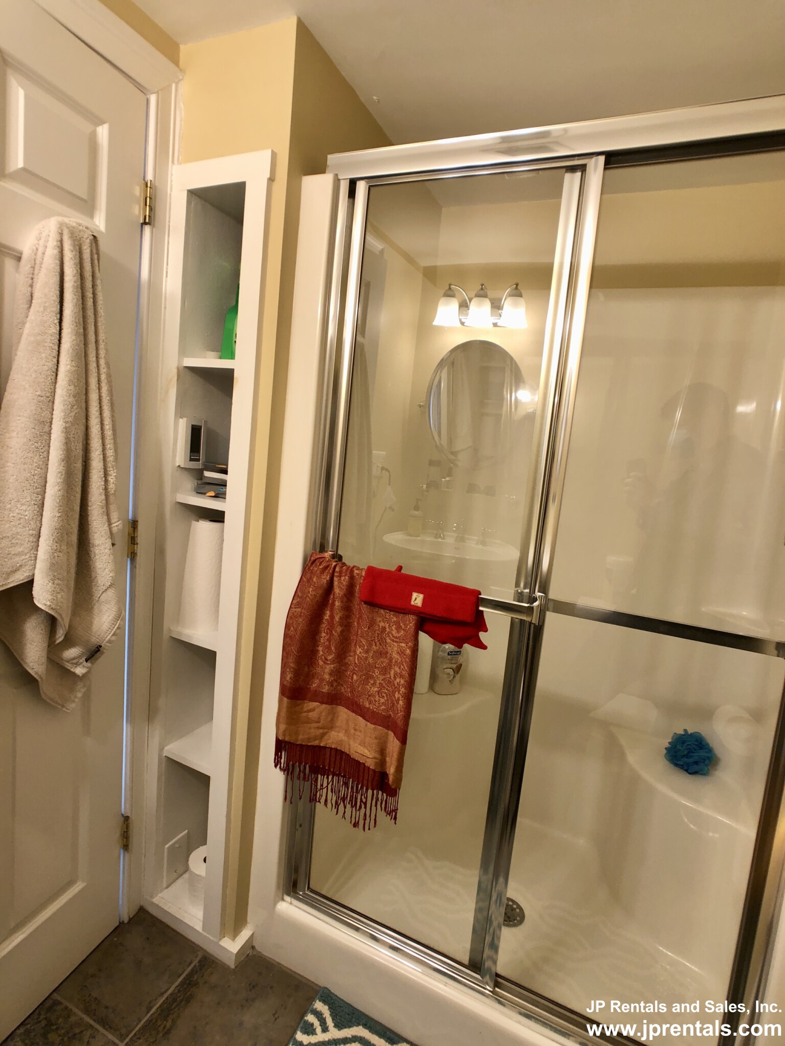 3 bed, 3.5 bath apartment for rent at 90 Glen Rd, Jamaica Plain — photo 9 of 24