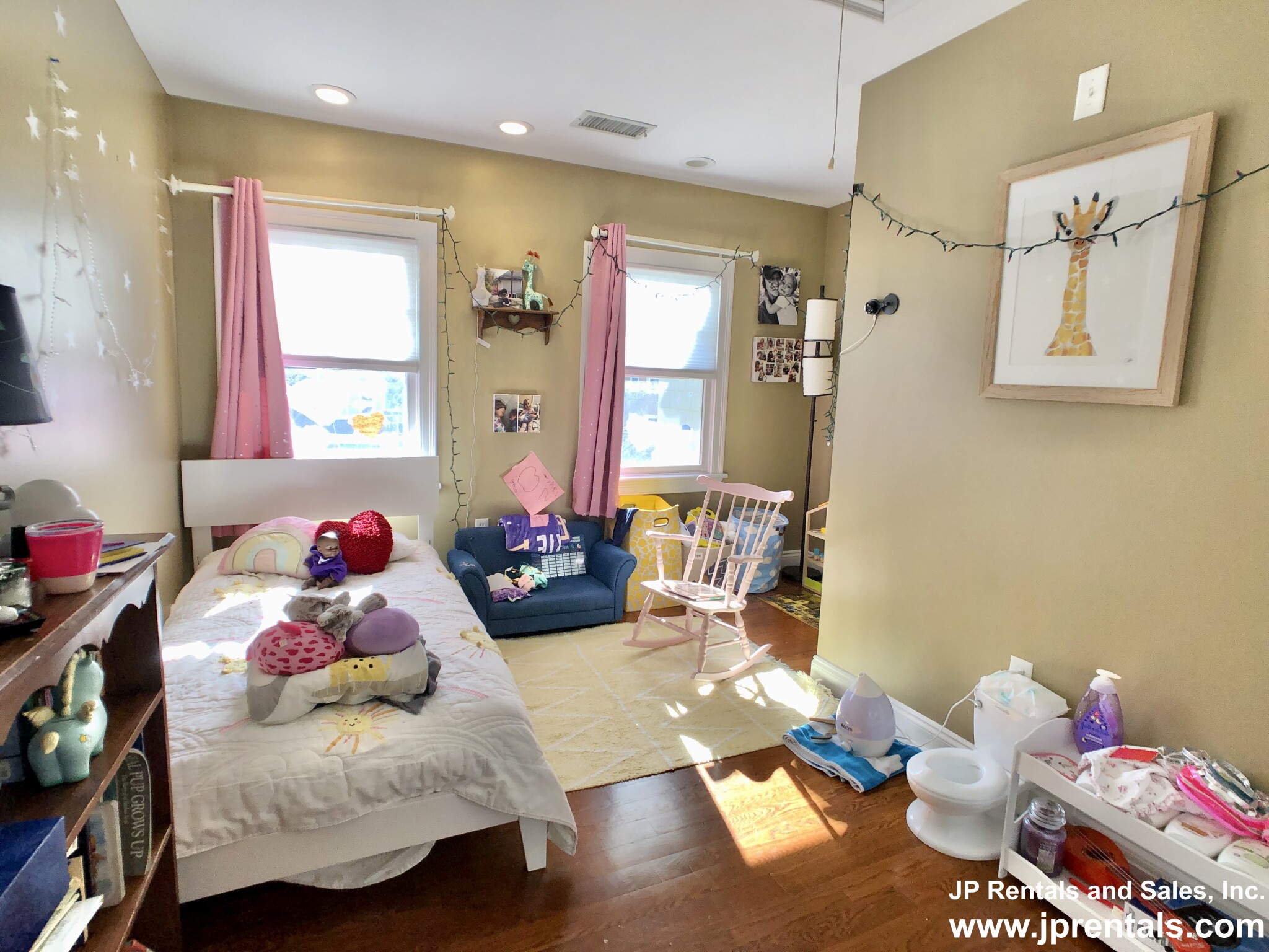 3 bed, 3.5 bath apartment for rent at 90 Glen Rd, Jamaica Plain — photo 12 of 24