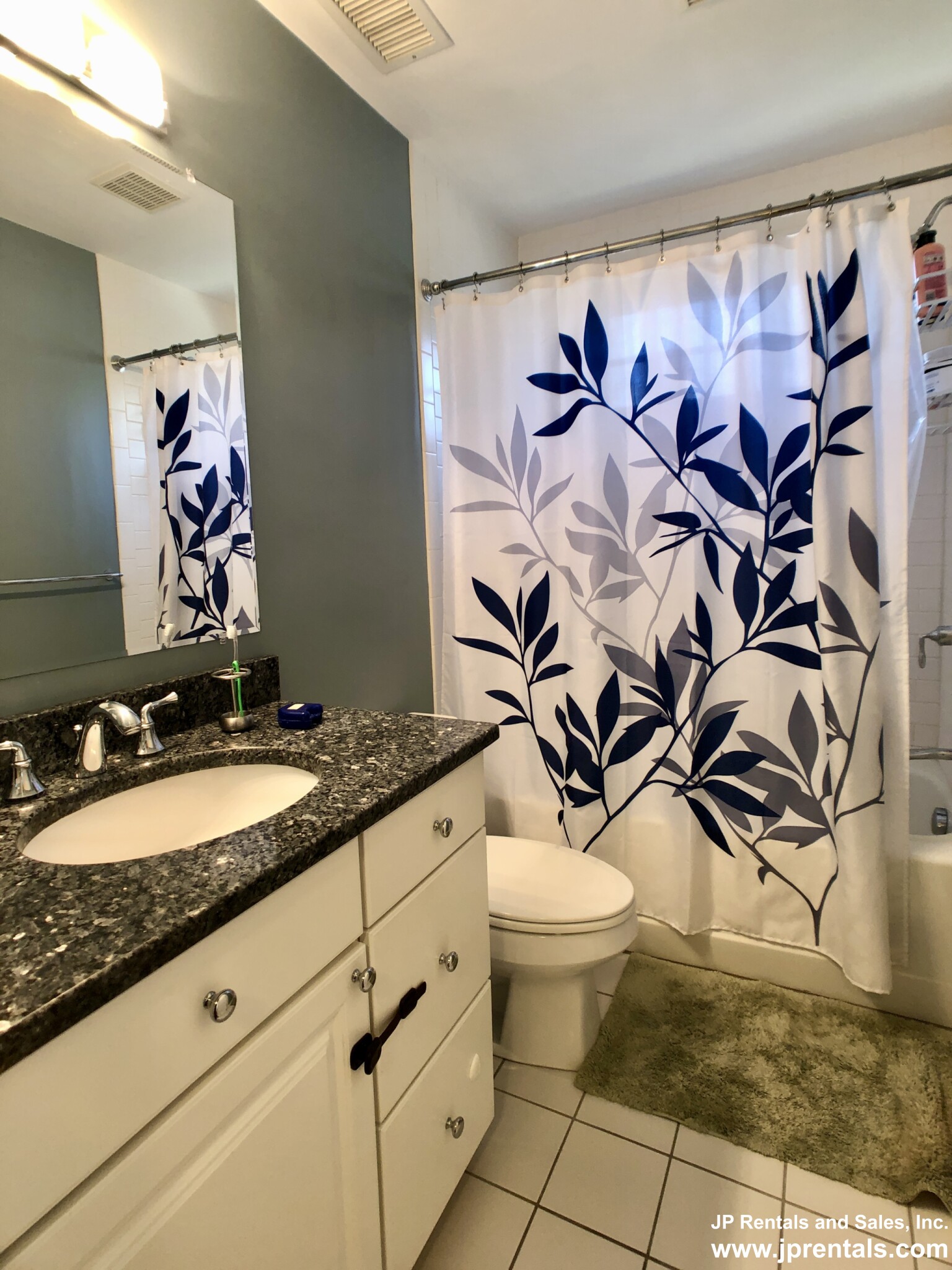 3 bed, 3.5 bath apartment for rent at 90 Glen Rd, Jamaica Plain — photo 16 of 24