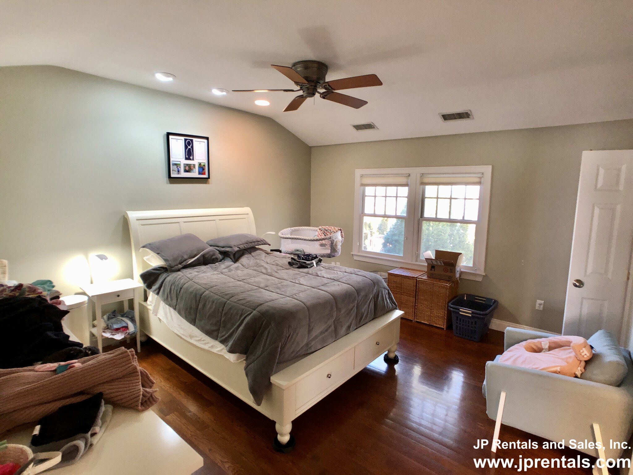 3 bed, 3.5 bath apartment for rent at 90 Glen Rd, Jamaica Plain — photo 17 of 24