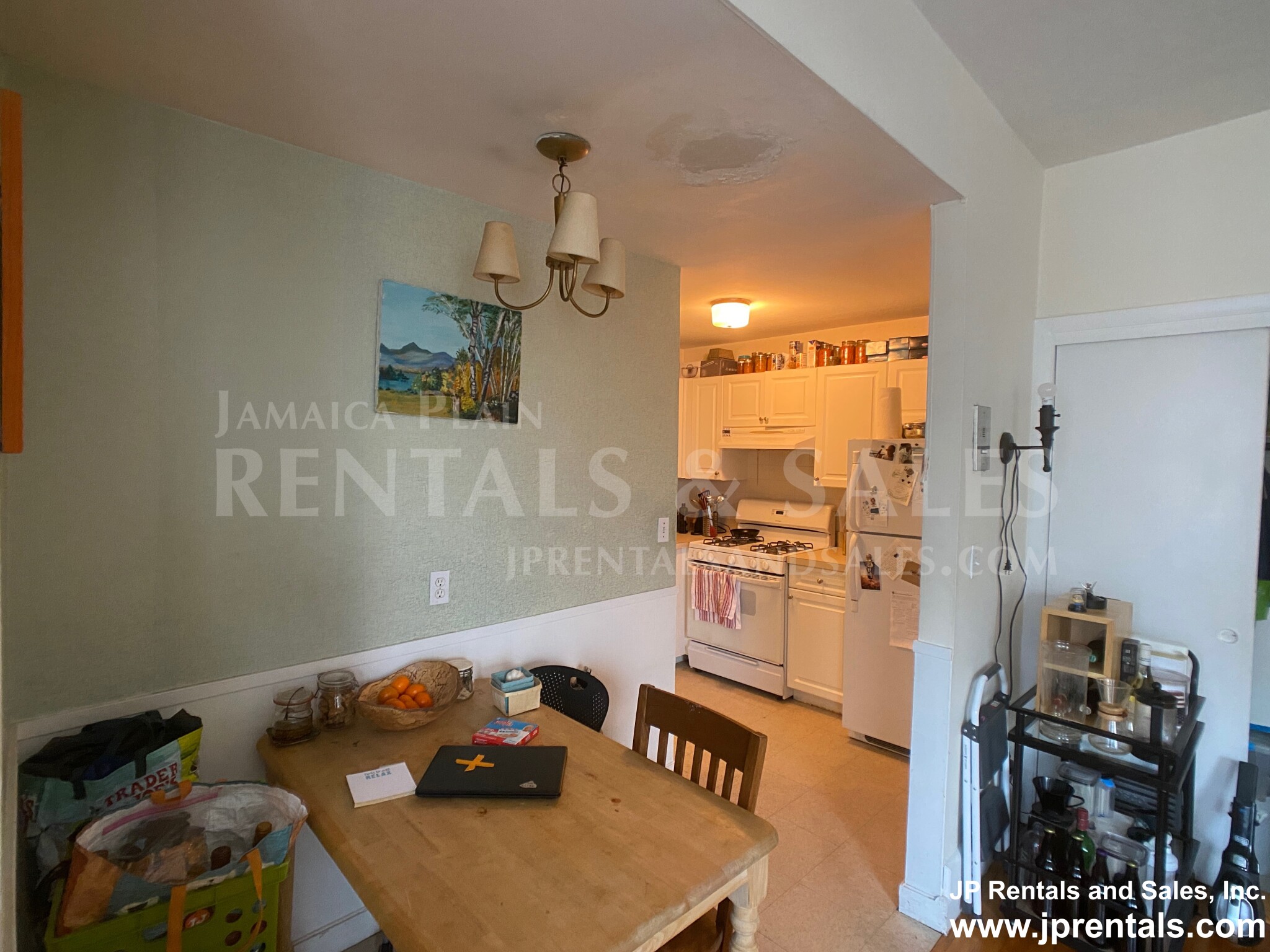 590 Centre St, Jamaica Plain