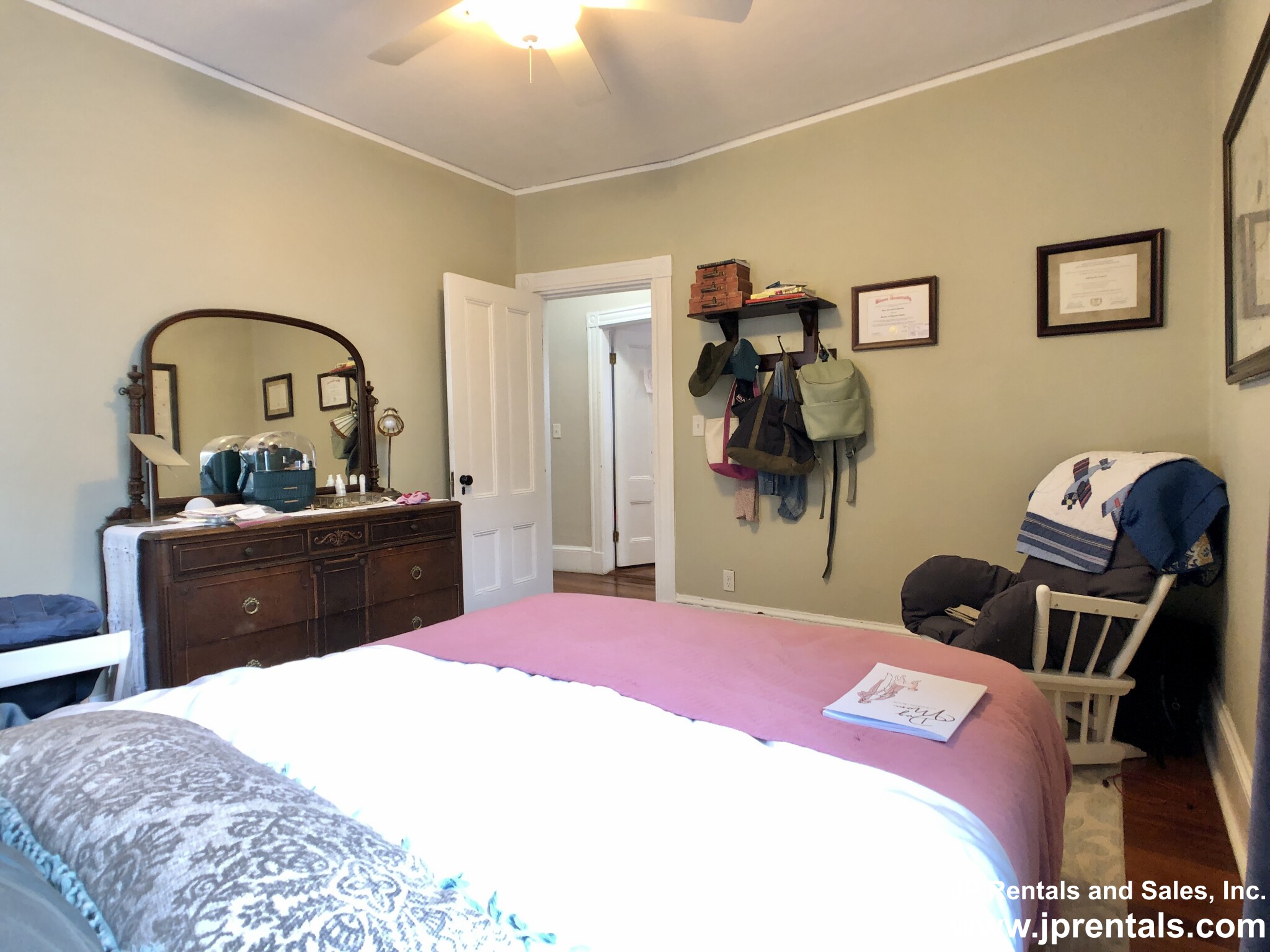 2 bed, 1 bath apartment for rent at 62 Wenham St Unit 1, Jamaica Plain — photo 11 of 14