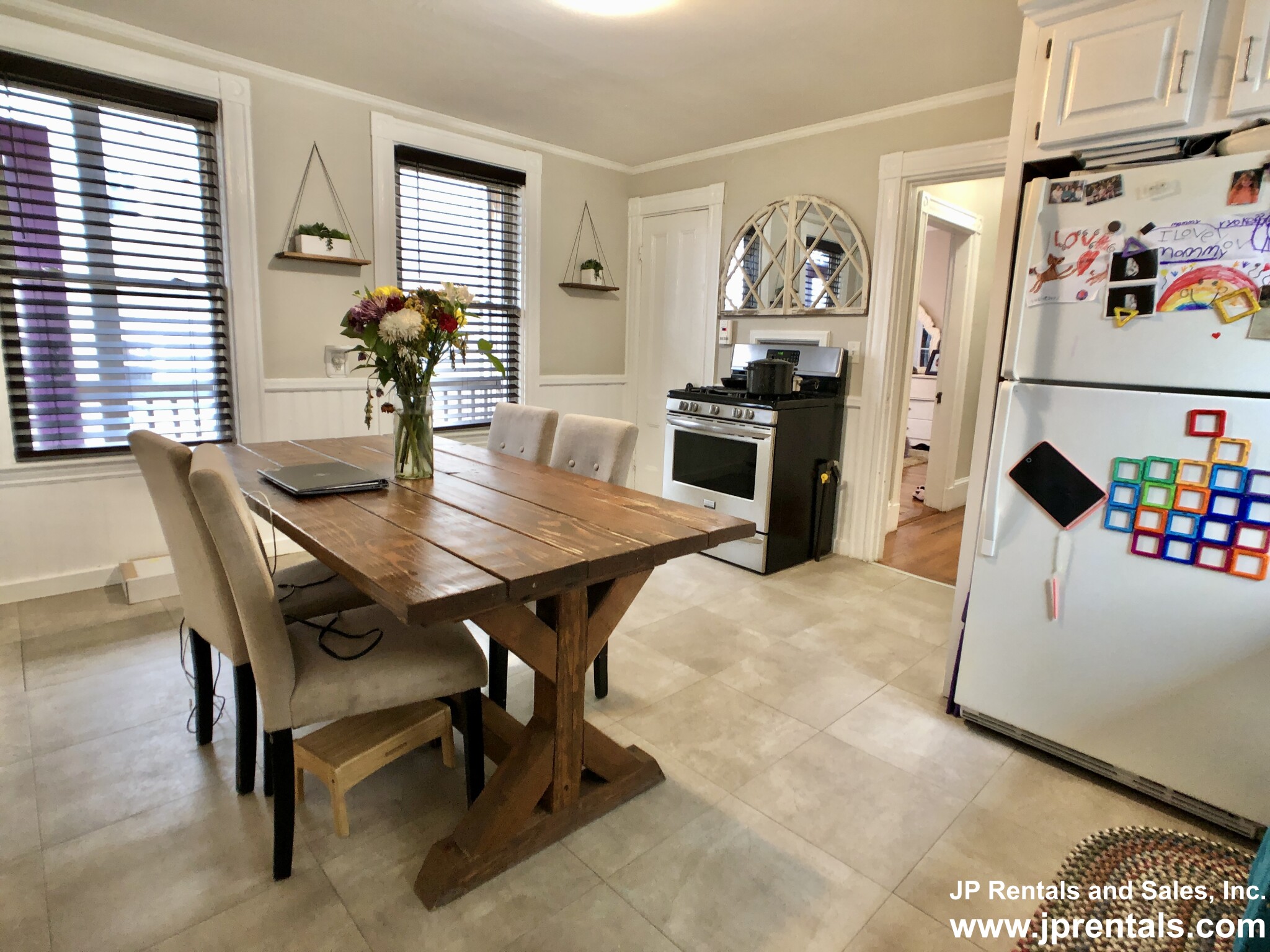 2 bed, 1 bath apartment for rent at 62 Wenham St Unit 1, Jamaica Plain — photo 3 of 14