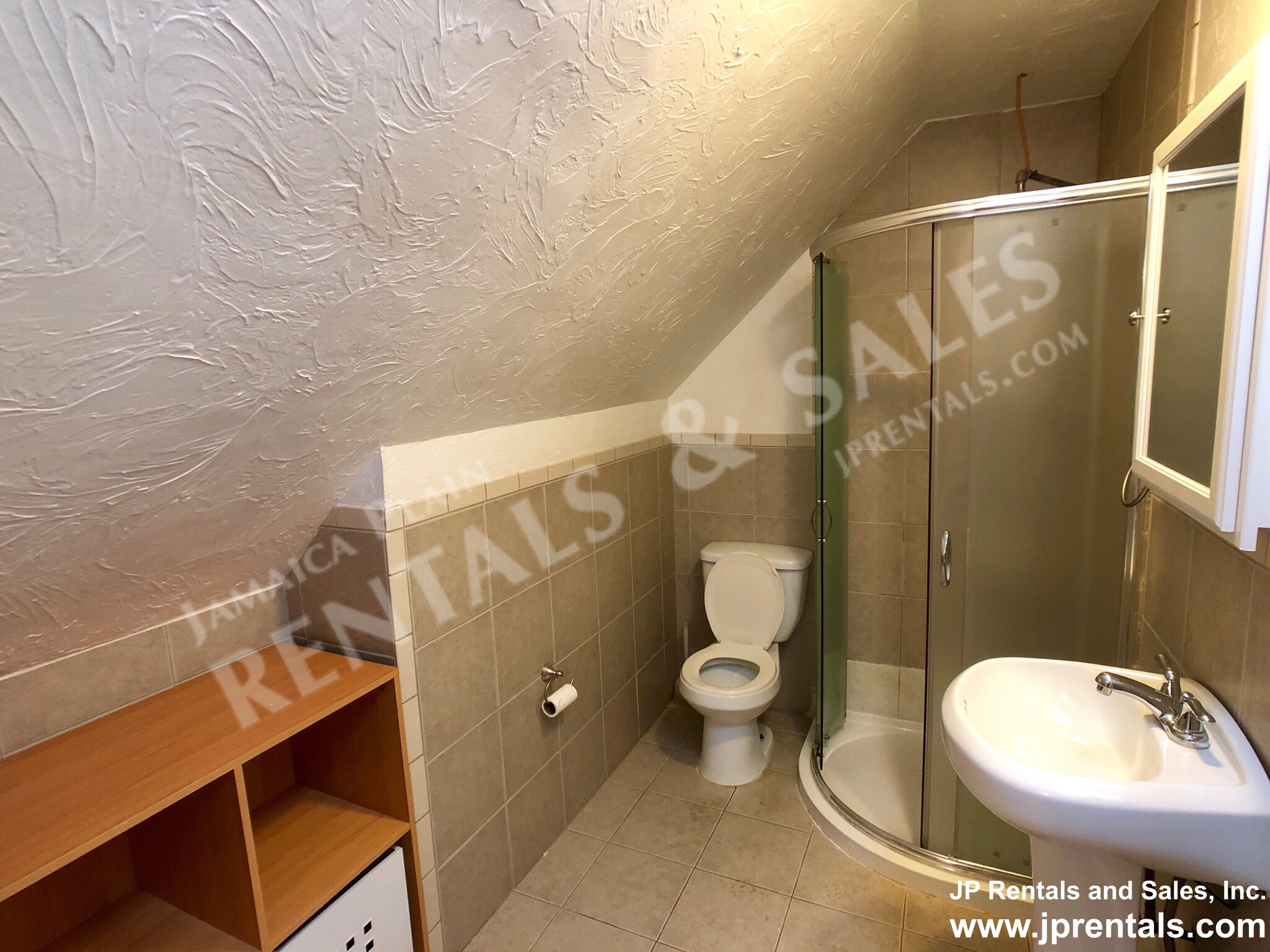 26 Boylston St, Jamaica Plain