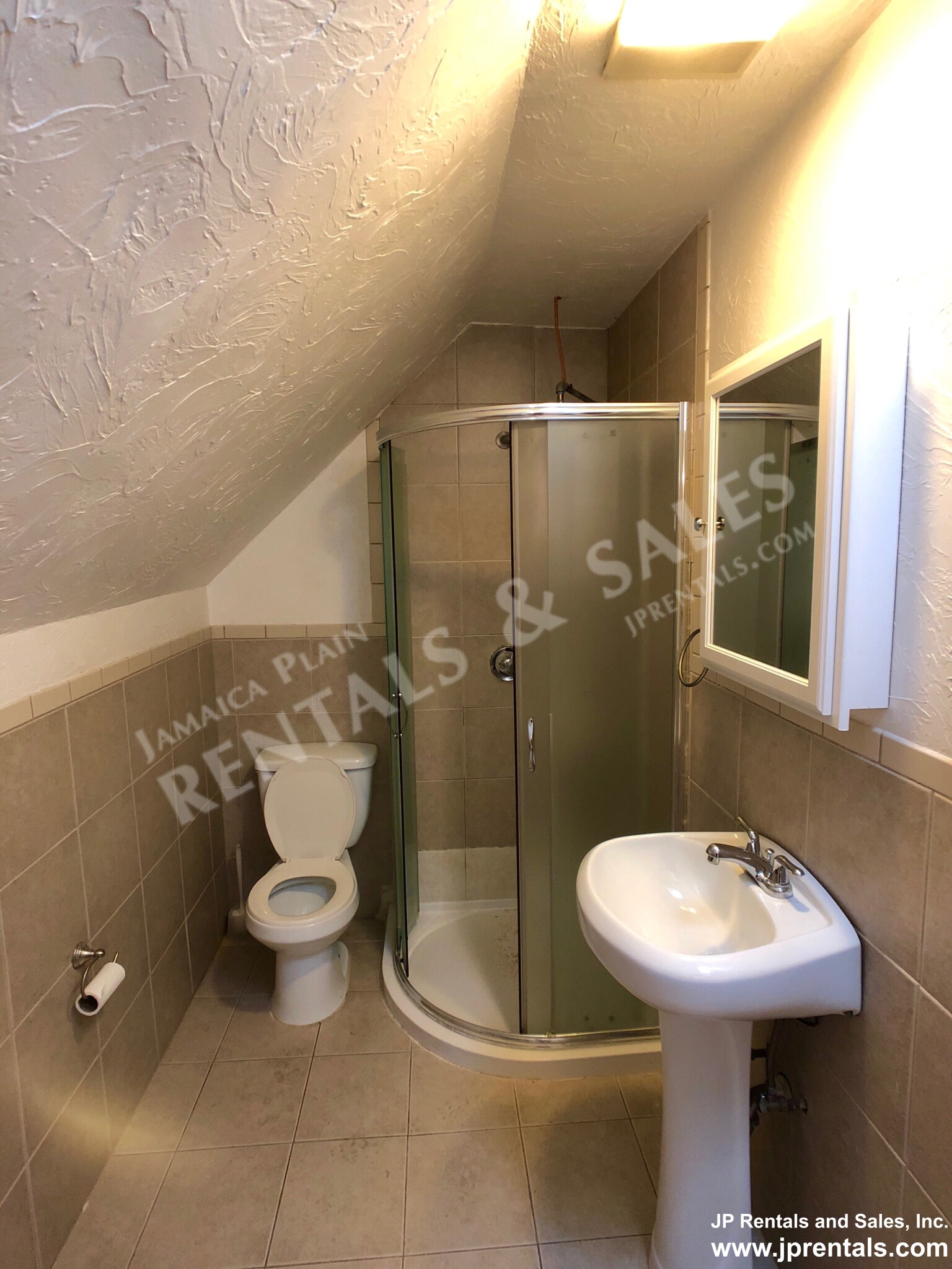 26 Boylston St, Jamaica Plain