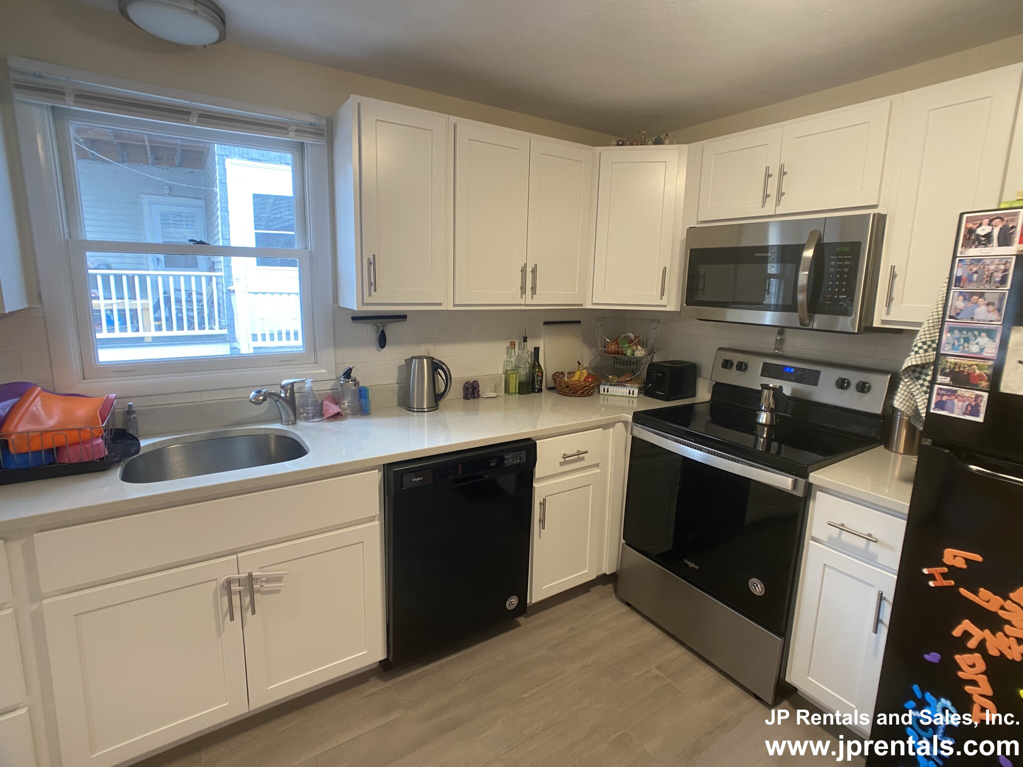 3 bed, 1.5 bath apartment for rent at 28 Spring Park Ave Unit CO, Jamaica Plain — photo 2 of 21