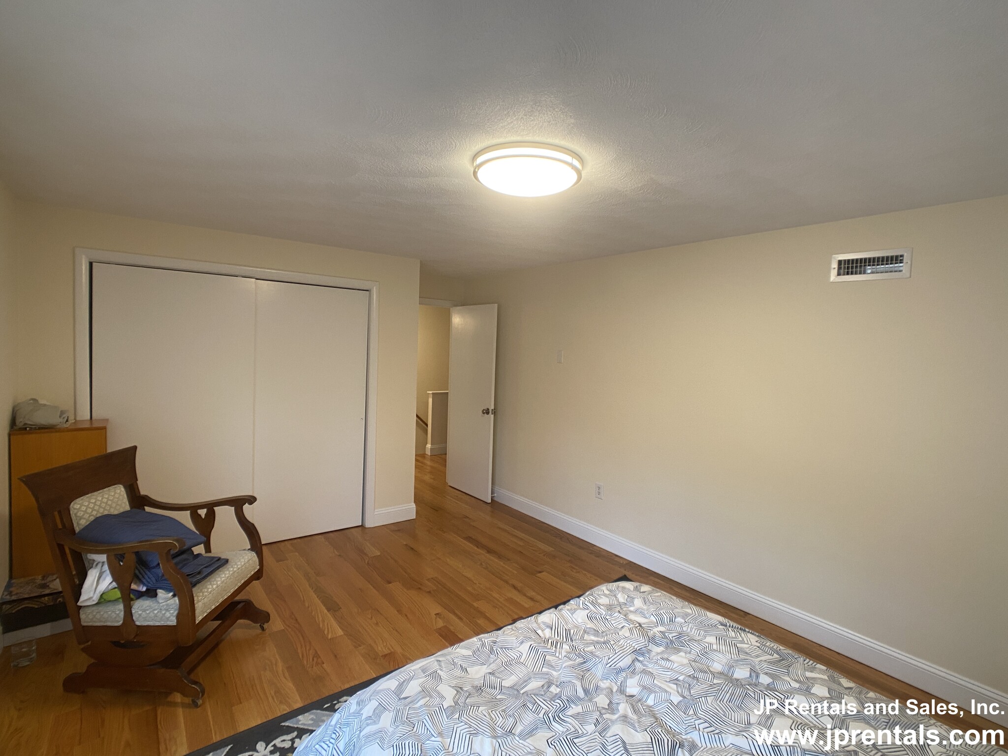 3 bed, 1.5 bath apartment for rent at 28 Spring Park Ave Unit CO, Jamaica Plain — photo 13 of 21