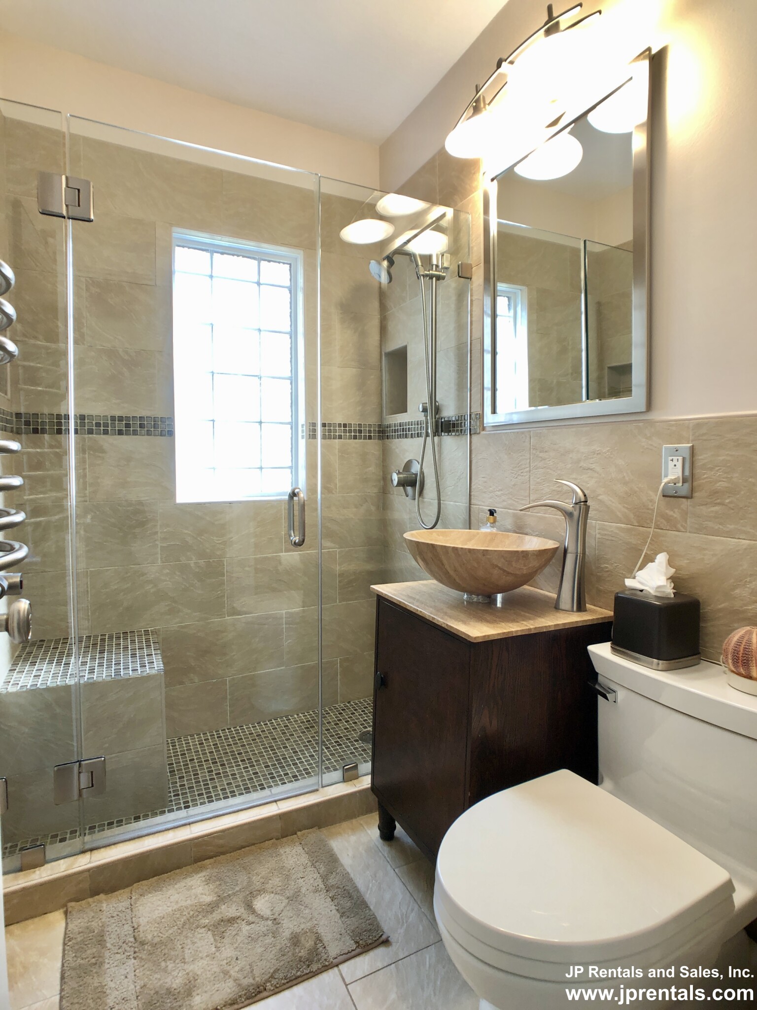 4 bed, 3 bath apartment for rent at 5 Parkwood Ter Unit 1 CO, Jamaica Plain — photo 12 of 26