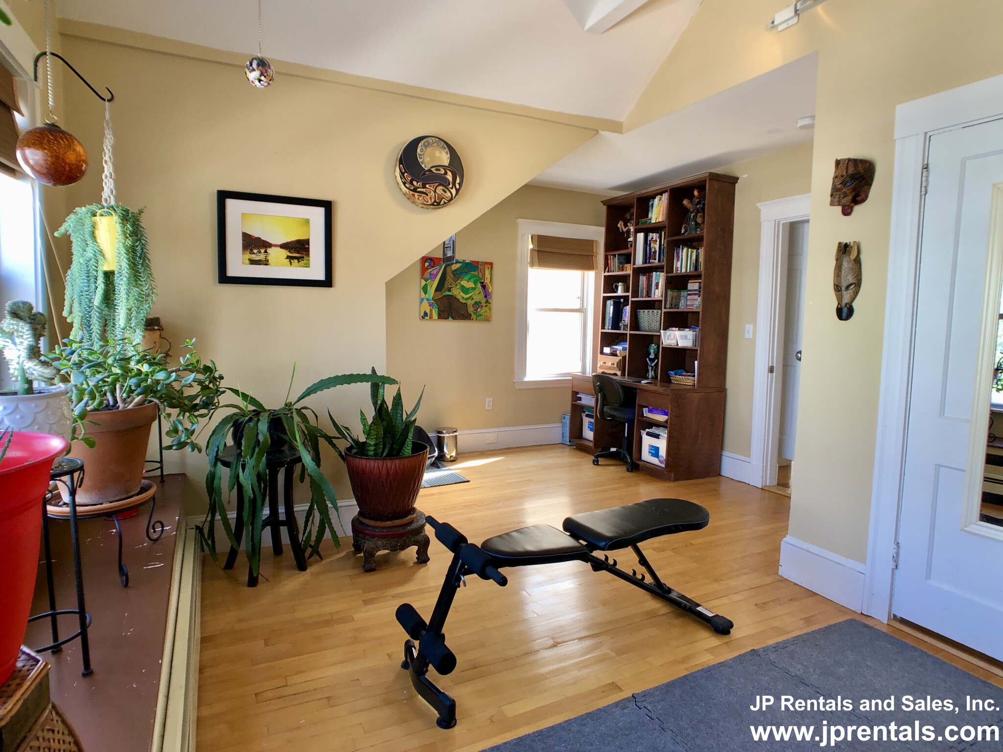 4 bed, 3 bath apartment for rent at 5 Parkwood Ter Unit 1 CO, Jamaica Plain — photo 11 of 26
