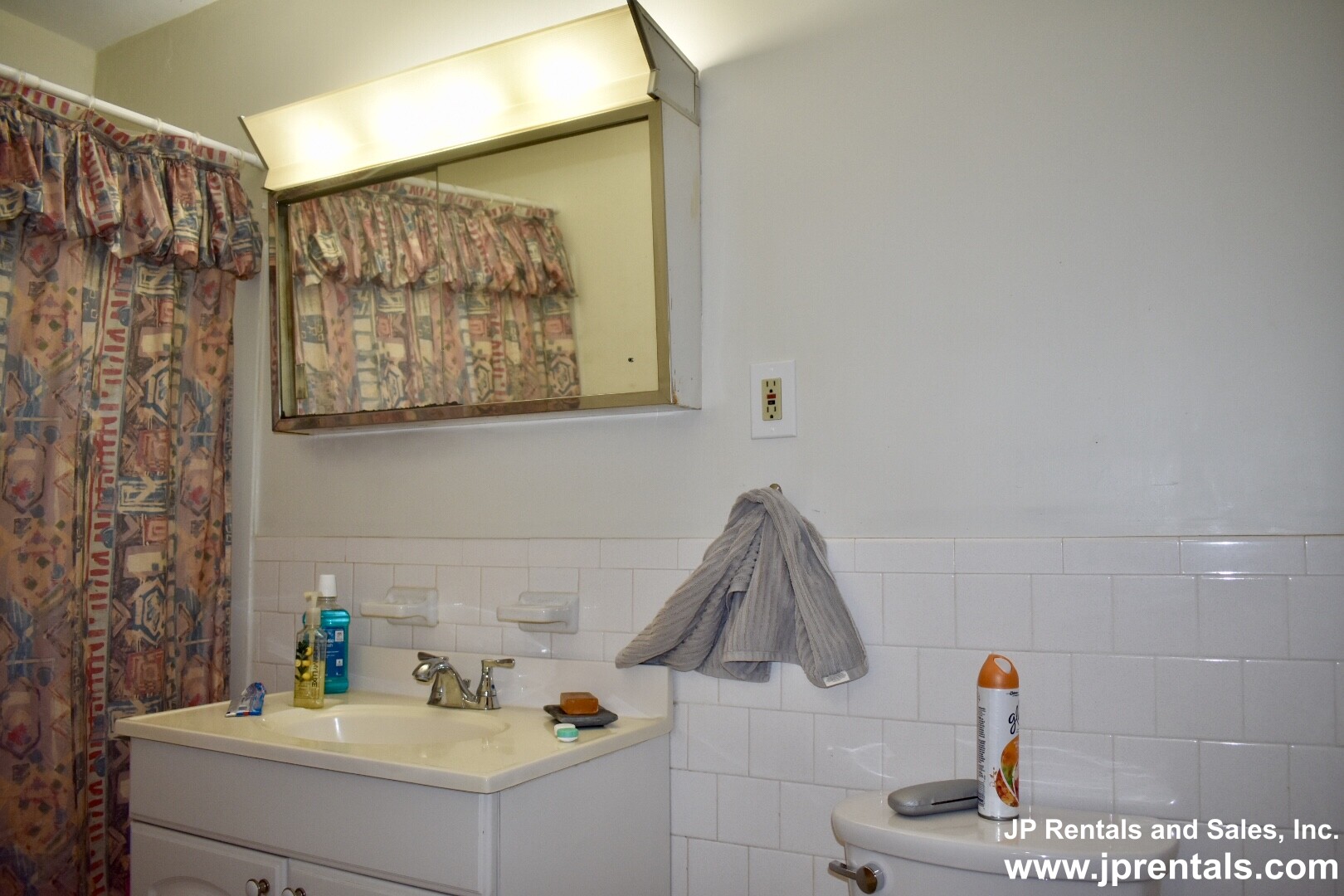1 bed, 1 bath apartment for rent at 804 Centre St Unit 206 CO, Jamaica Plain — photo 9 of 10
