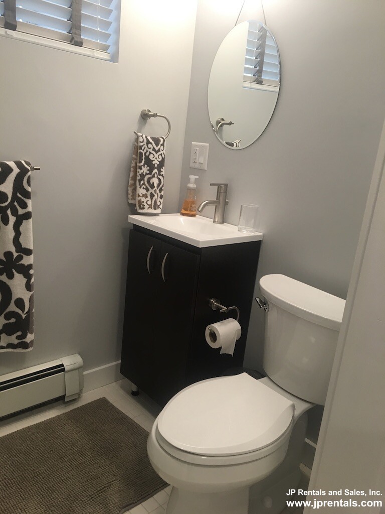 Studio bed, 1 bath apartment for rent at 5 Parkwood Ter Unit B, Jamaica Plain — photo 14 of 20