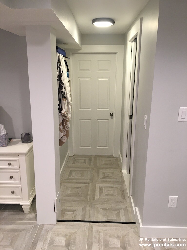Studio bed, 1 bath apartment for rent at 5 Parkwood Ter Unit B, Jamaica Plain — photo 19 of 20