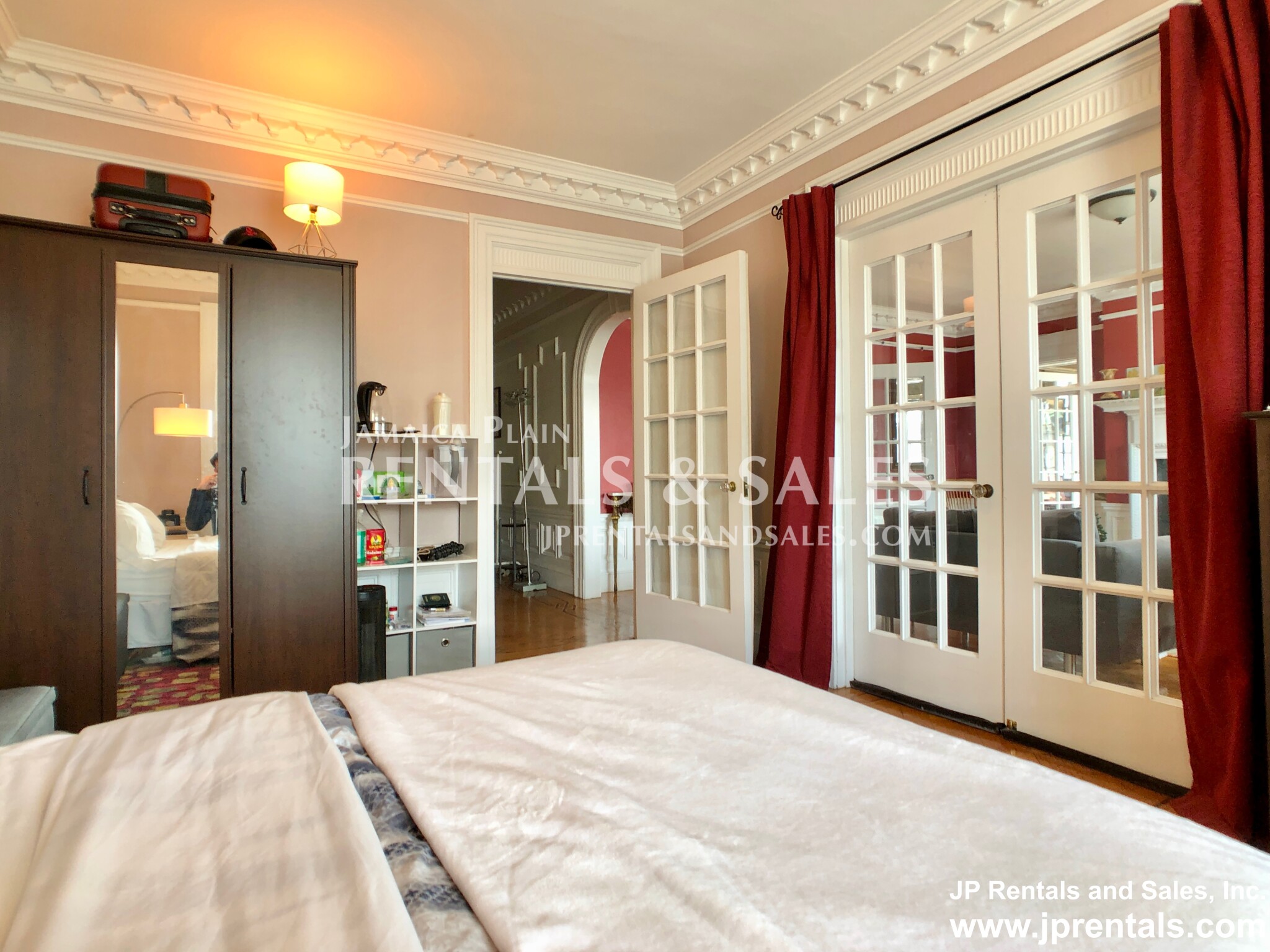 480 Jamaicaway, Jamaica Plain