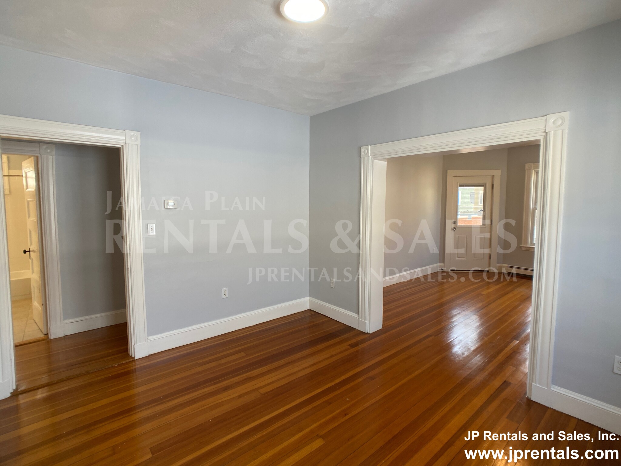 154 Poplar St, Roslindale