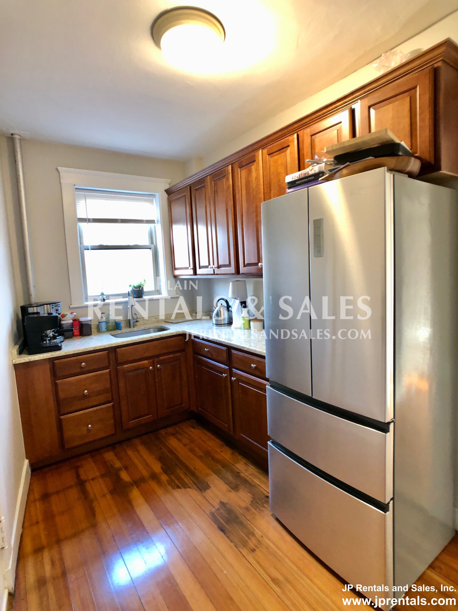 136 Arborway, Jamaica Plain